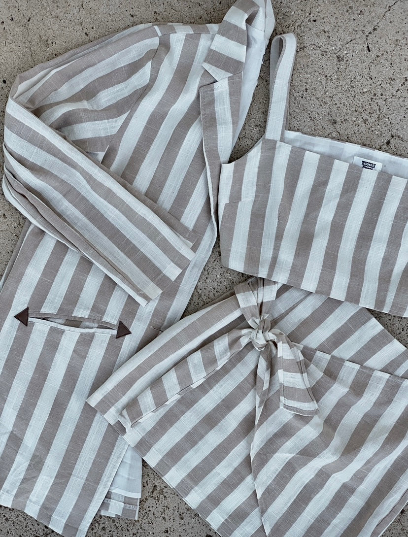 striped set