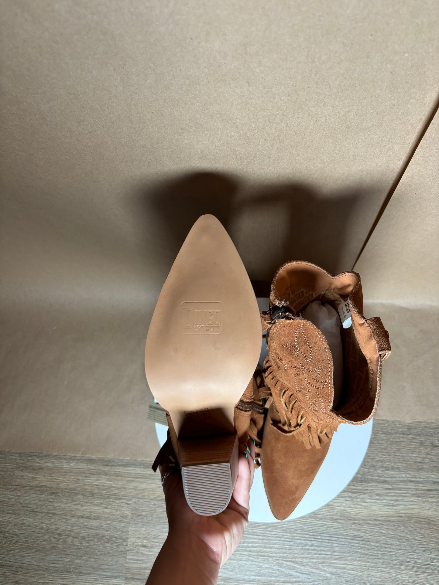 DINGO size 10 Crazy Train Camel Fringe boots NEW IN BOX