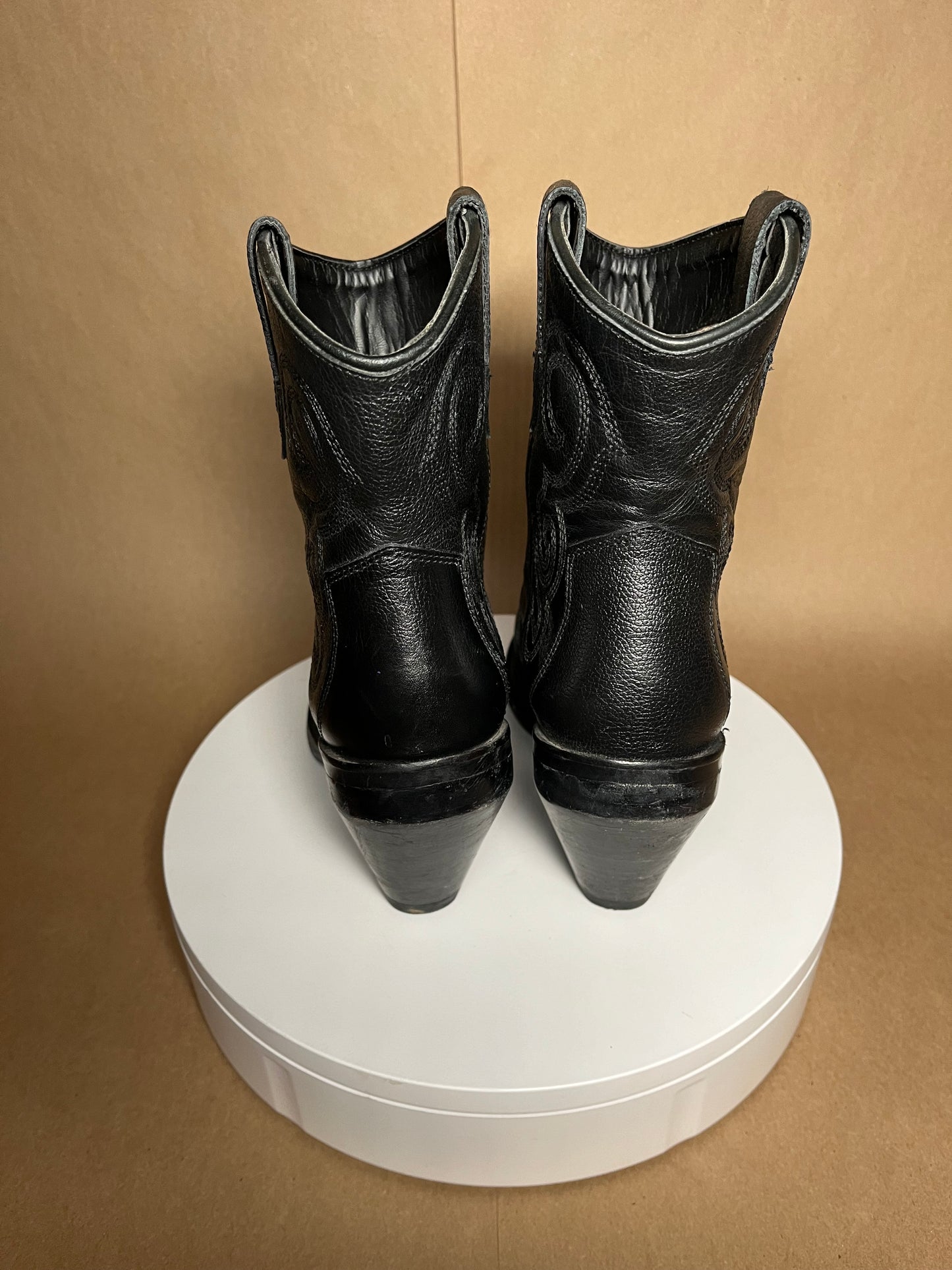 Dingo size 10 black pretty n prissy boots GENTLY USED