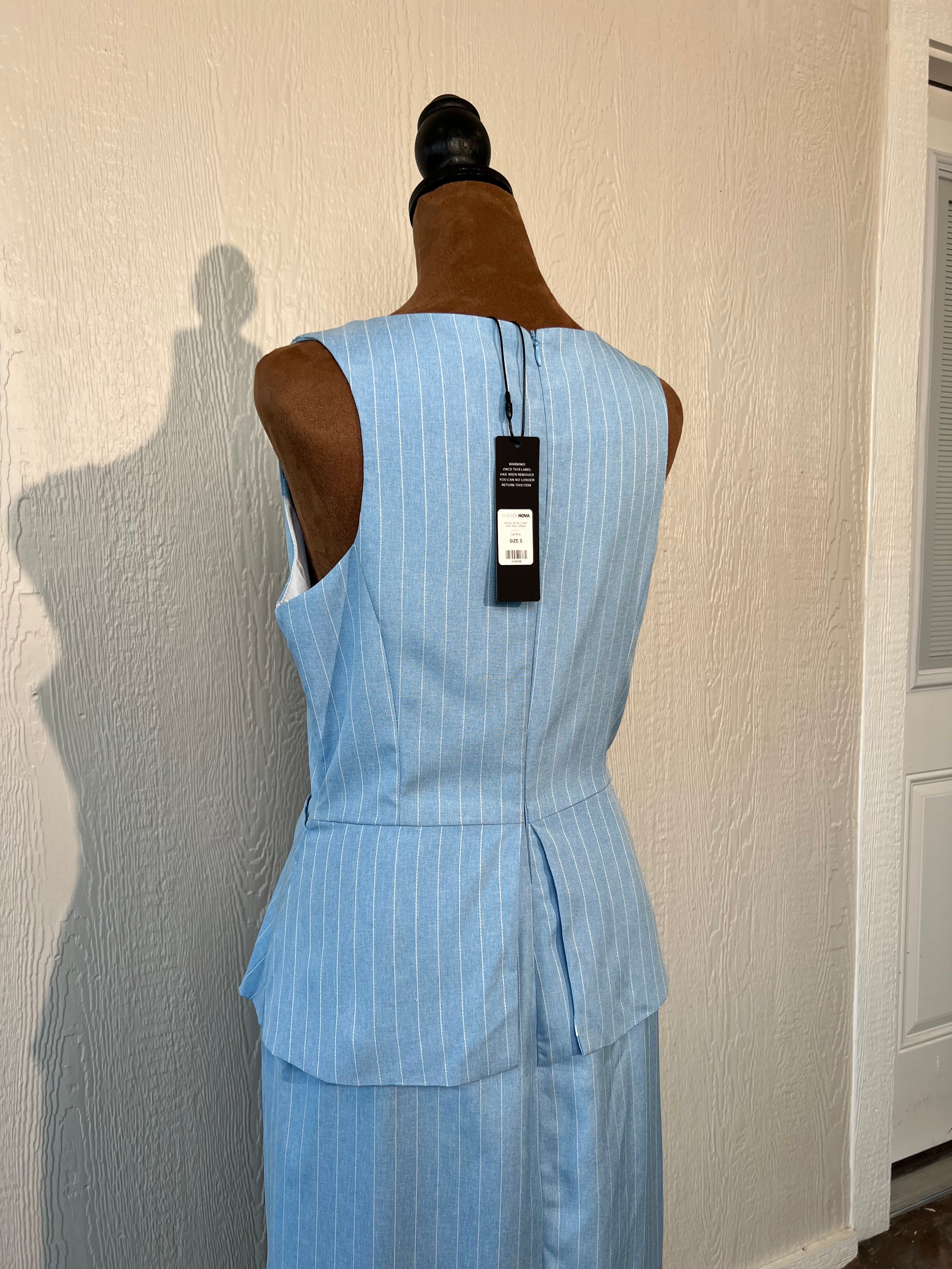 Fashion Nova size small dress NWT