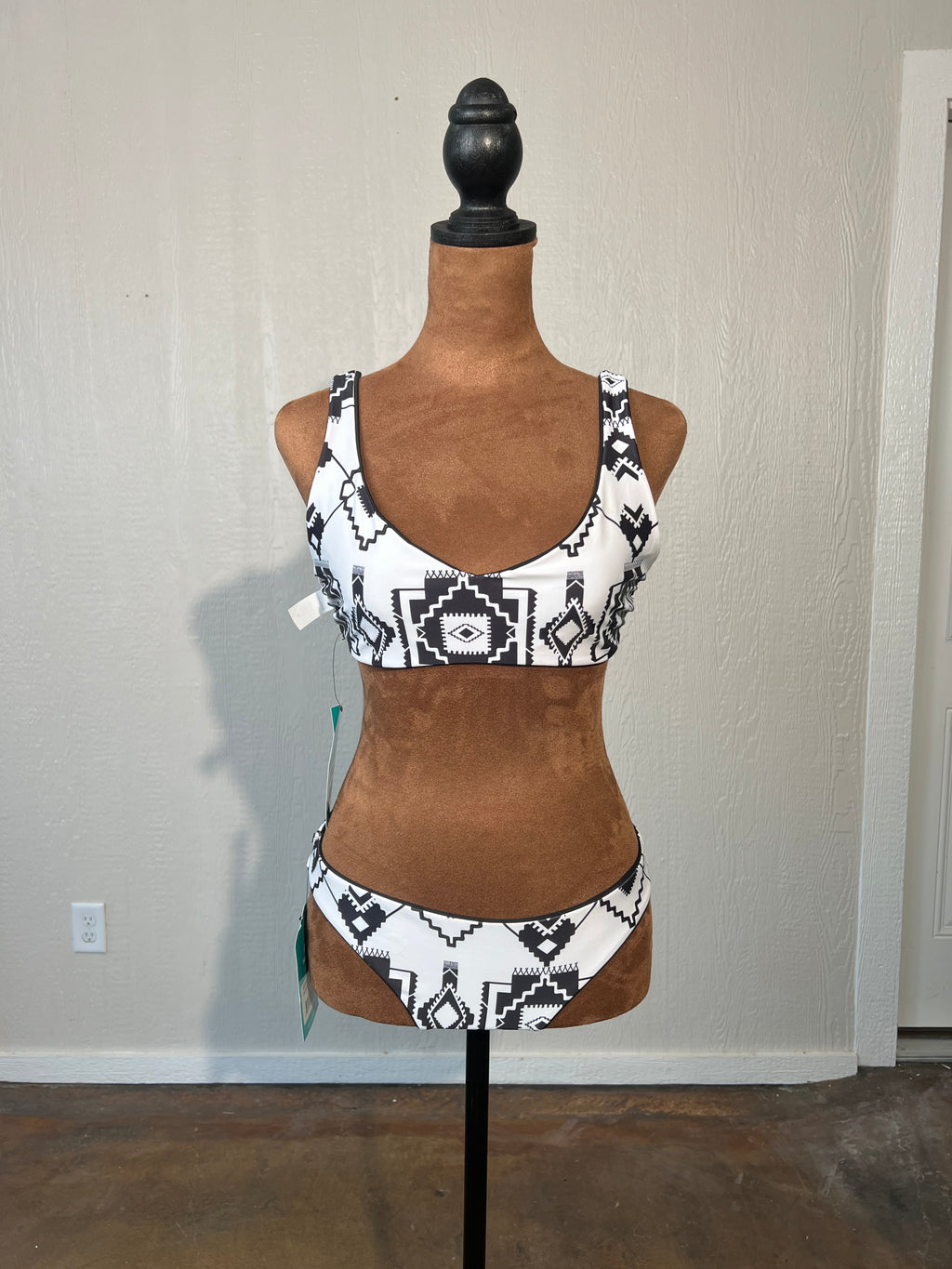 HOOEY size small reversable bikini NWT