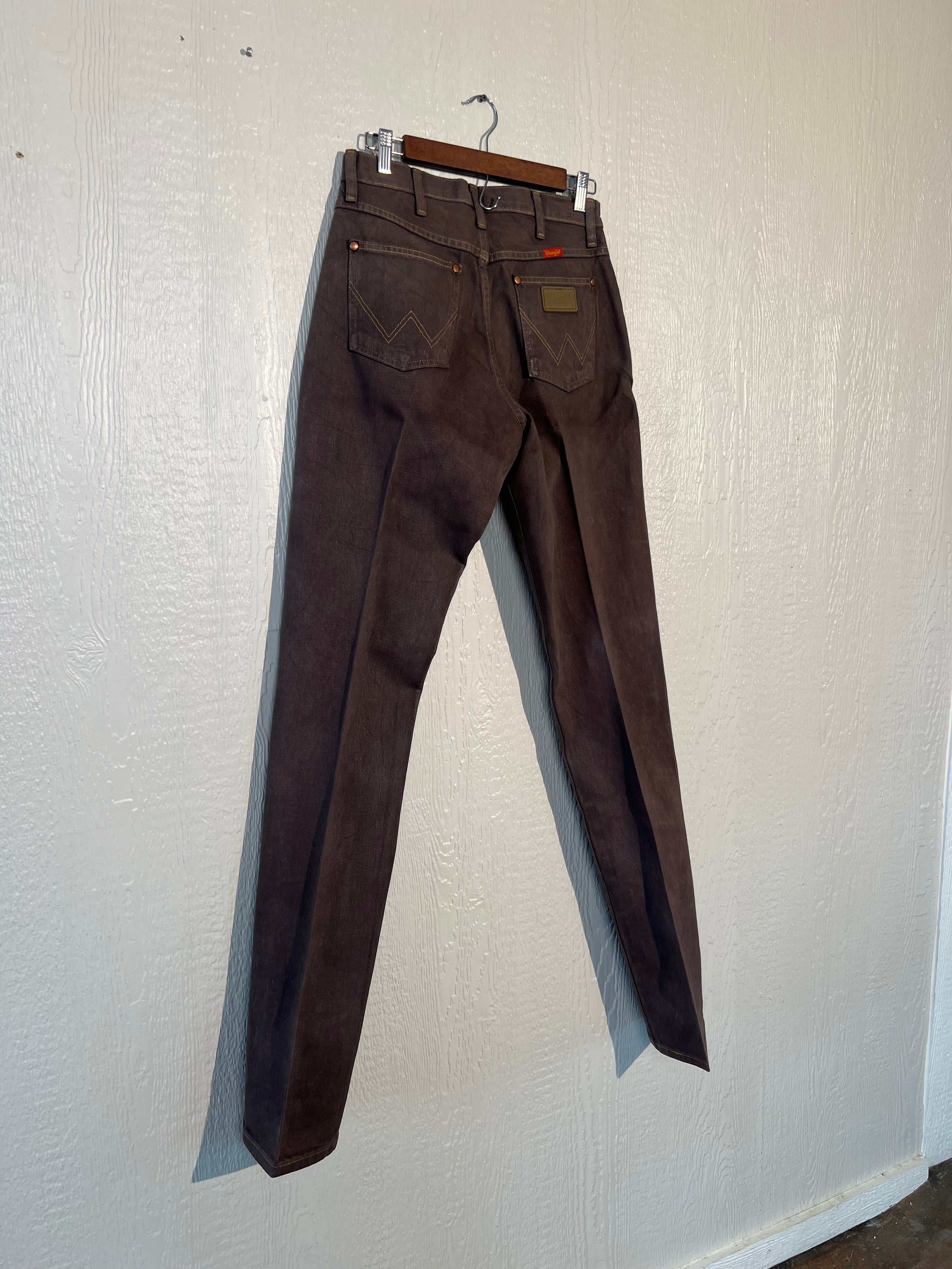 Wrangler size 28" x 38" brown jeans USED