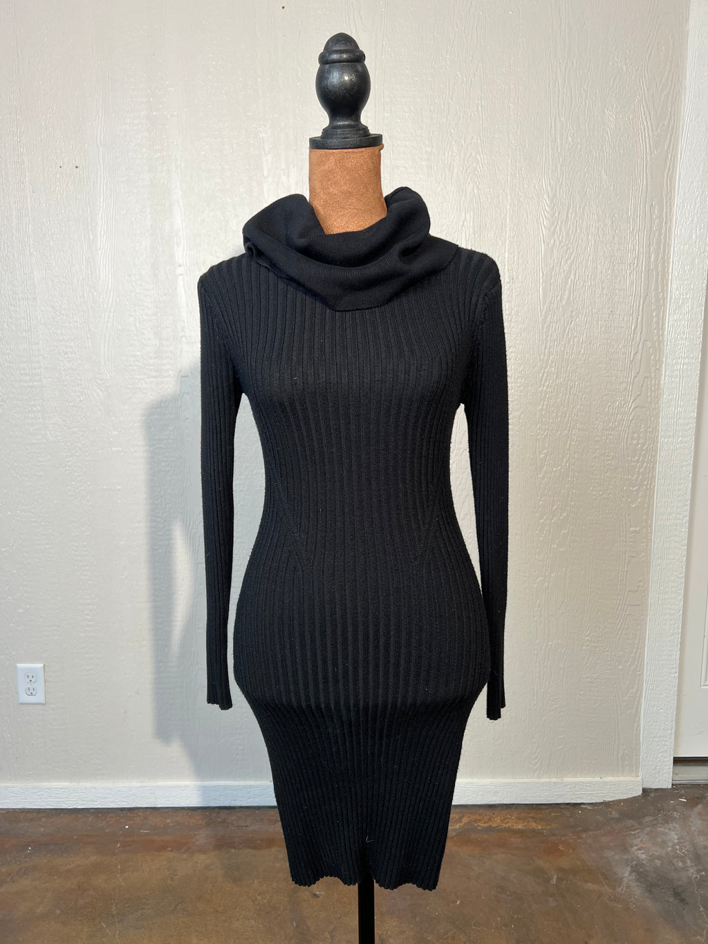 Amazon Fashion size small sweater dress USED
