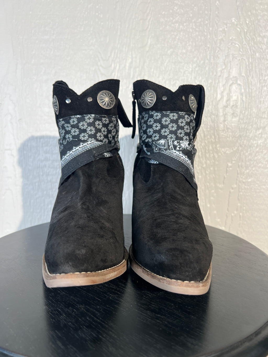 Dingo size 10 crazy bandida booties NWT