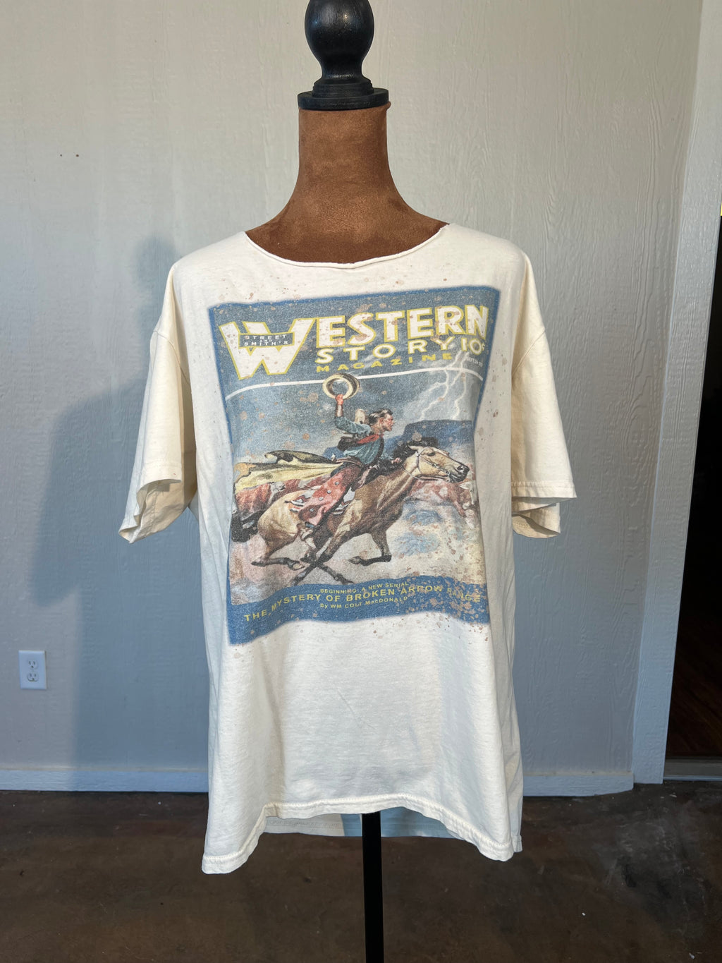 Gina size small oversized ots graphic tee USED