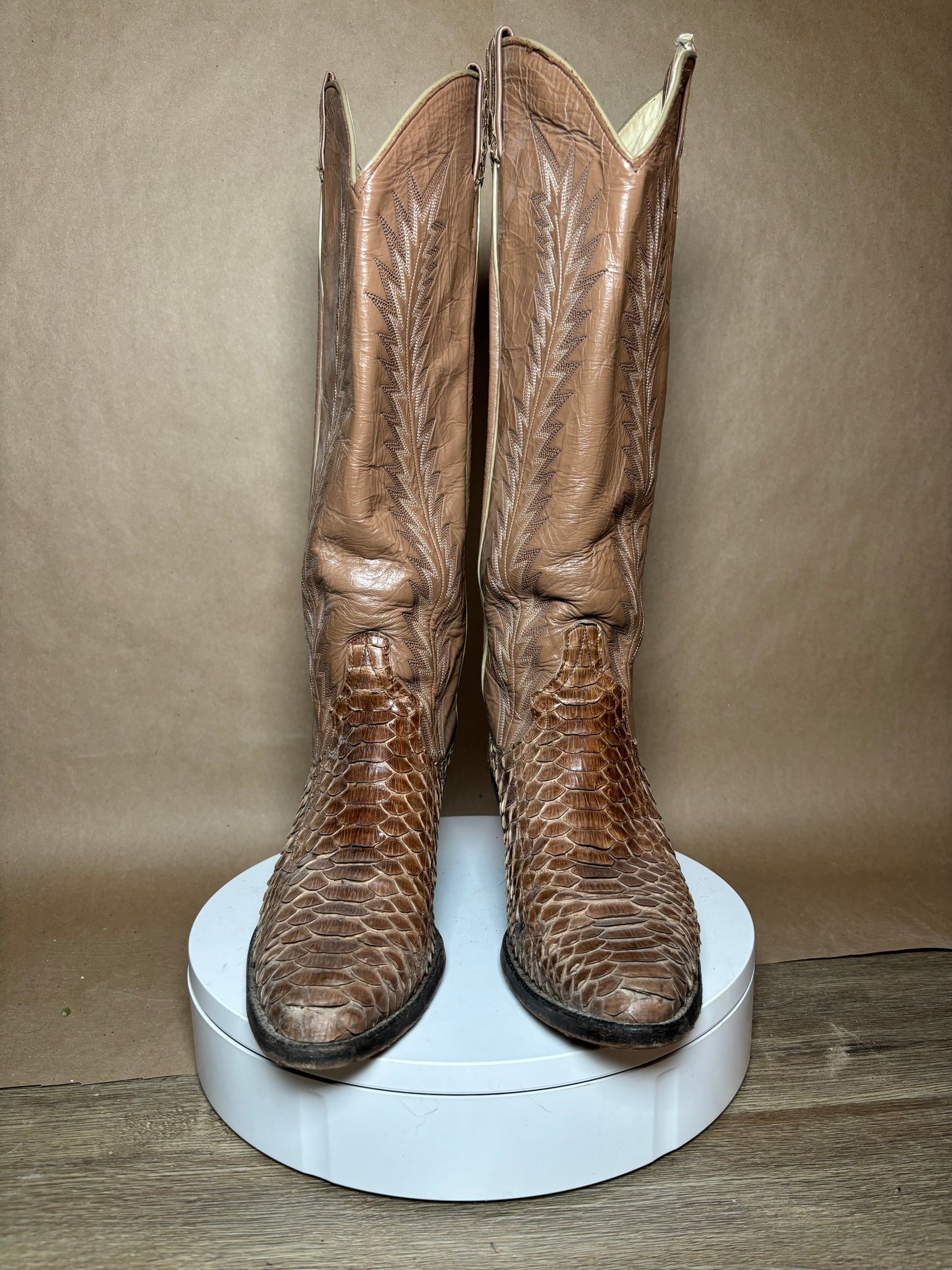 Lucchese size 9 genuine python boots VINTAGE