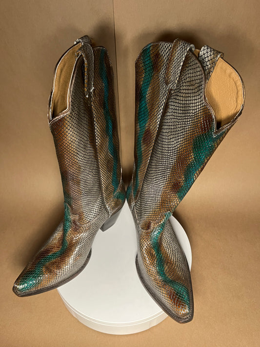 Idyllwind size 10 faux snakeskin boots LIKE NEW