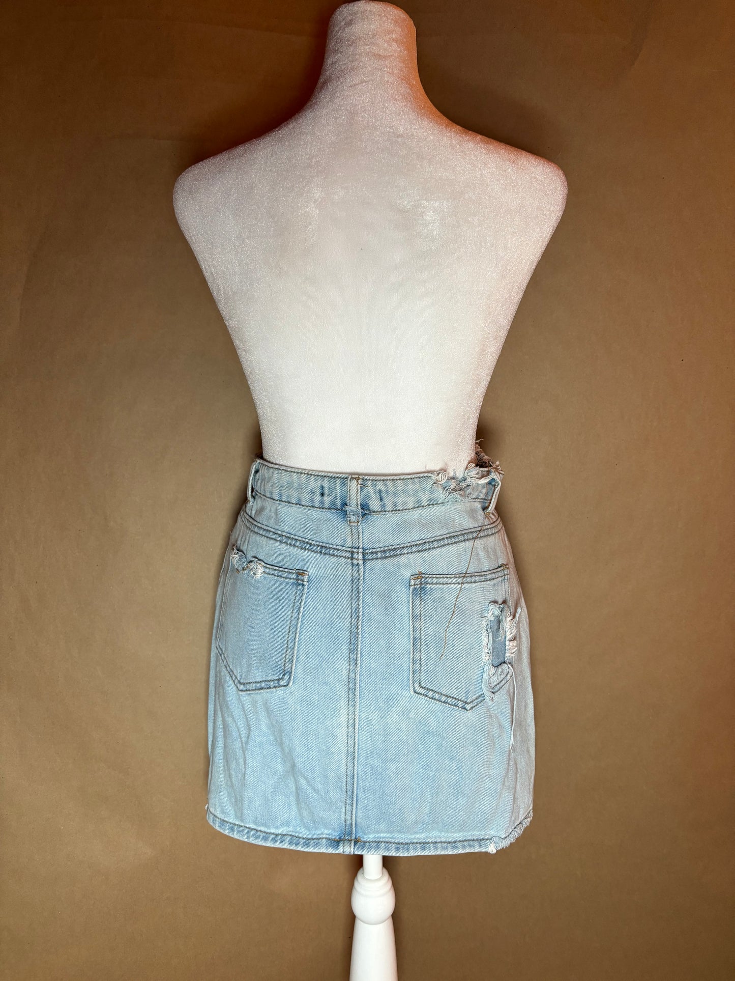 Forever 21 size small denim skirt GENTLY USED