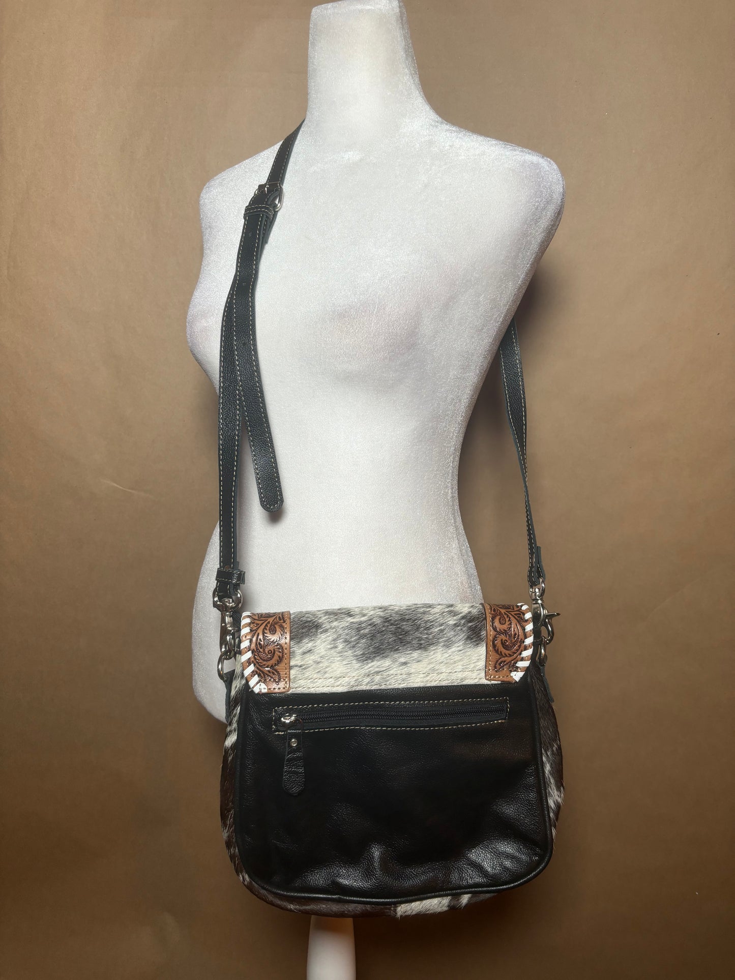 Myra genuine cowhide purse NEW WITHOUT TAGS