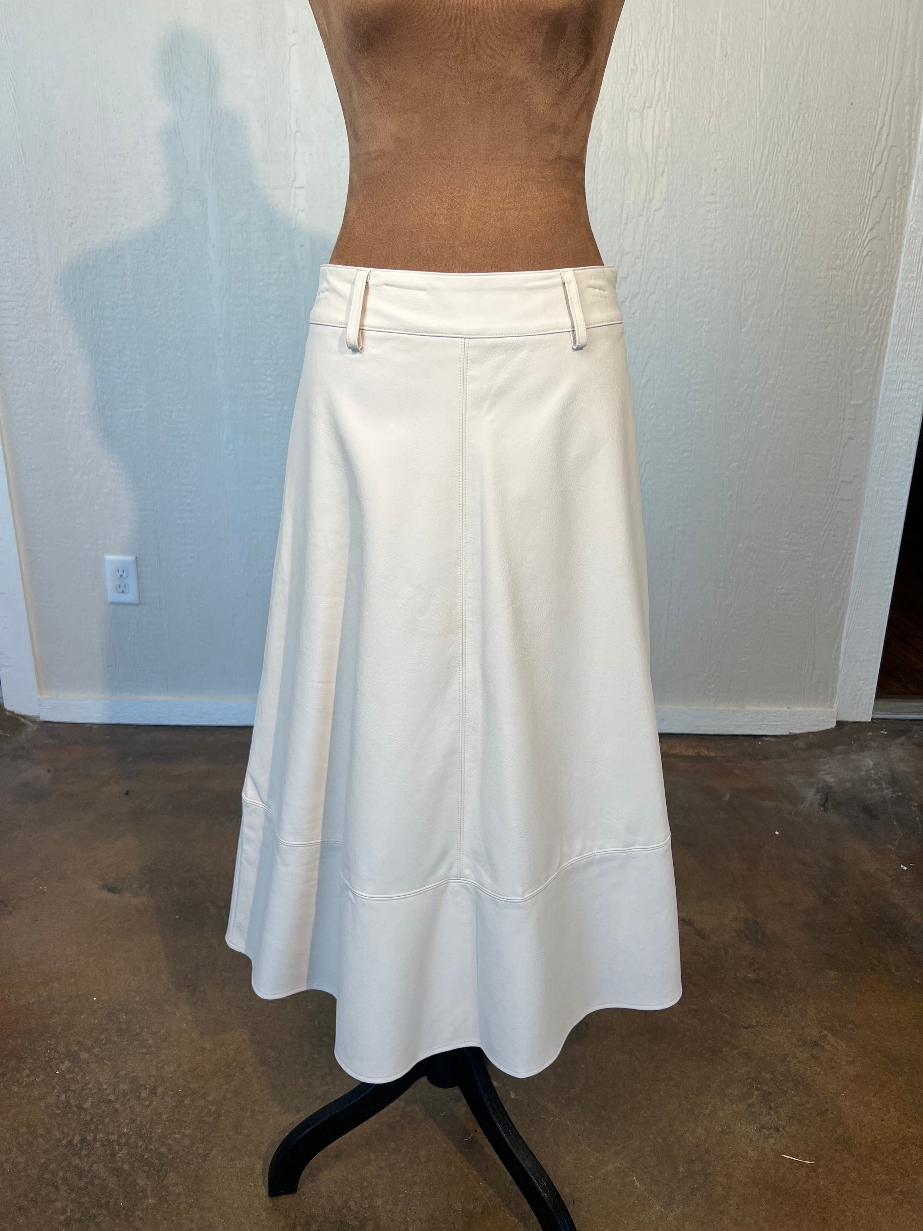 Haute Monde size small long faux leather skirt LIKE NEW
