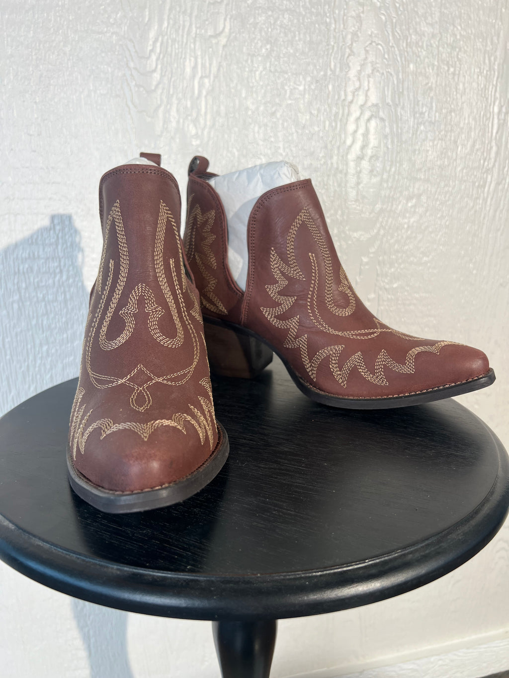 Myra size 10 brown cowgirl booties NWT