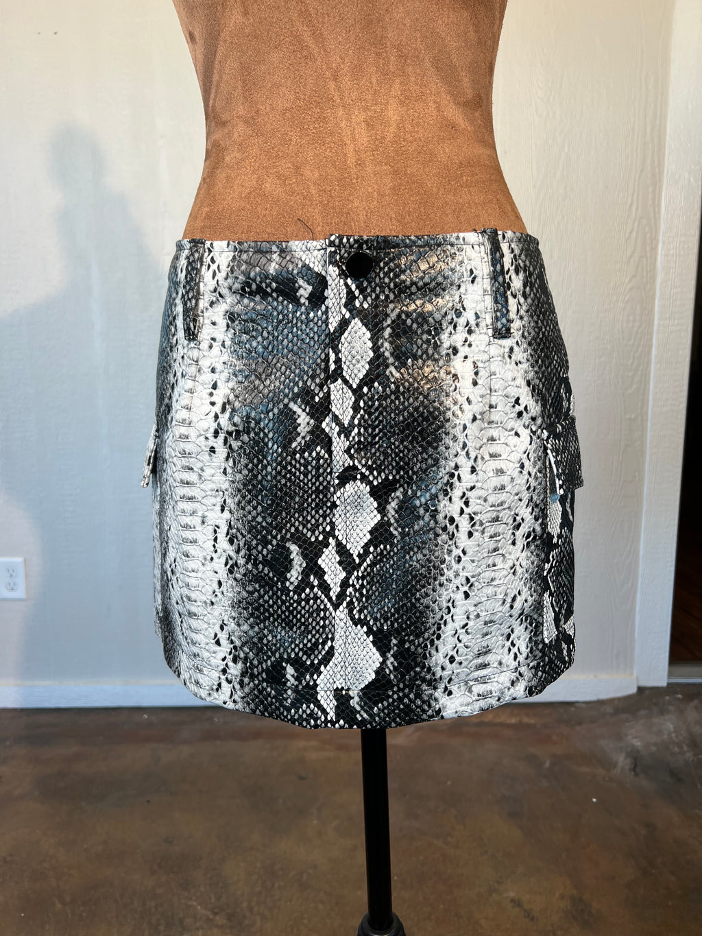 Fashion Nova size small ultra mini skirt NWT