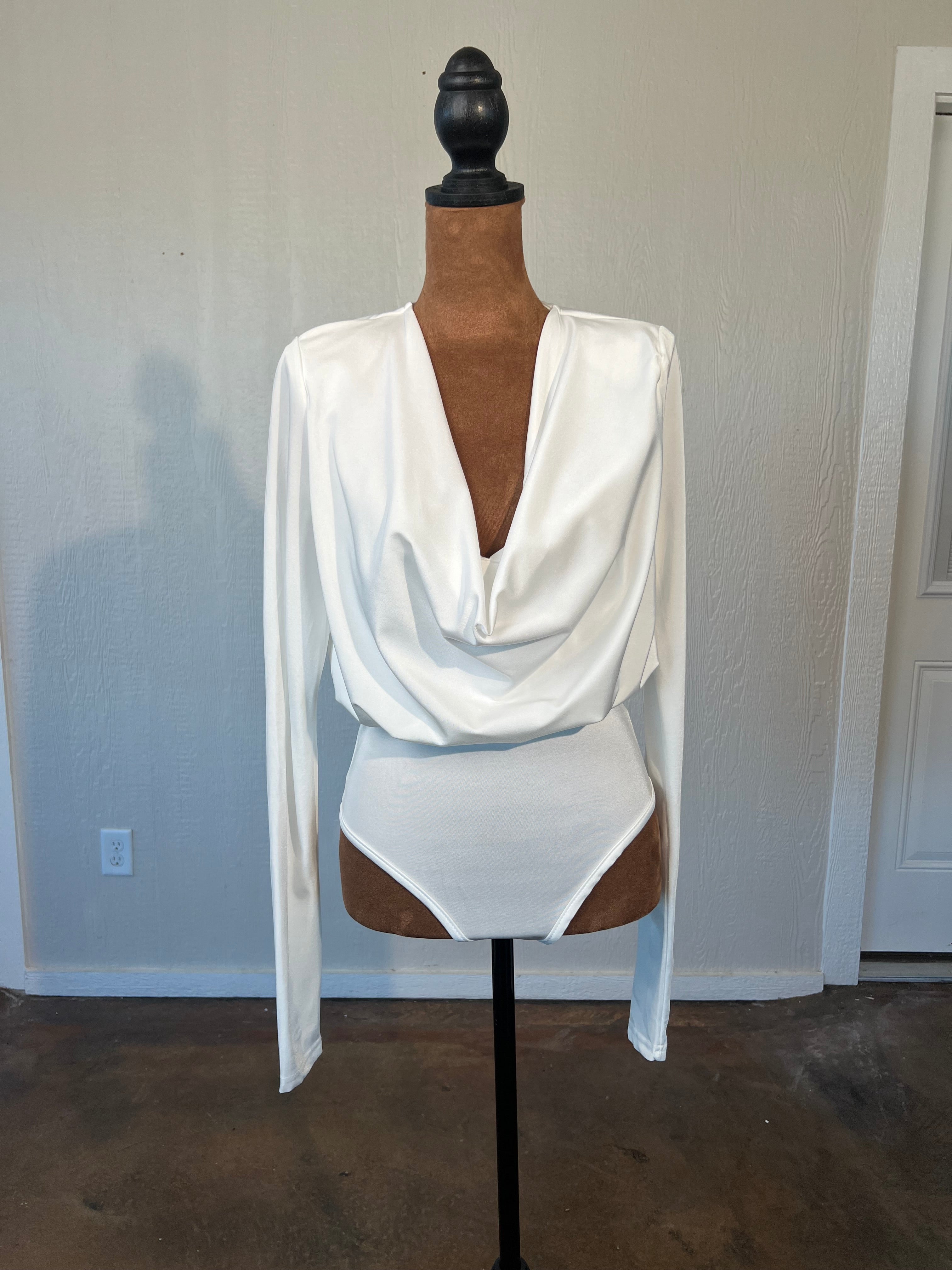 Reoria size small body suit LIKE NEW