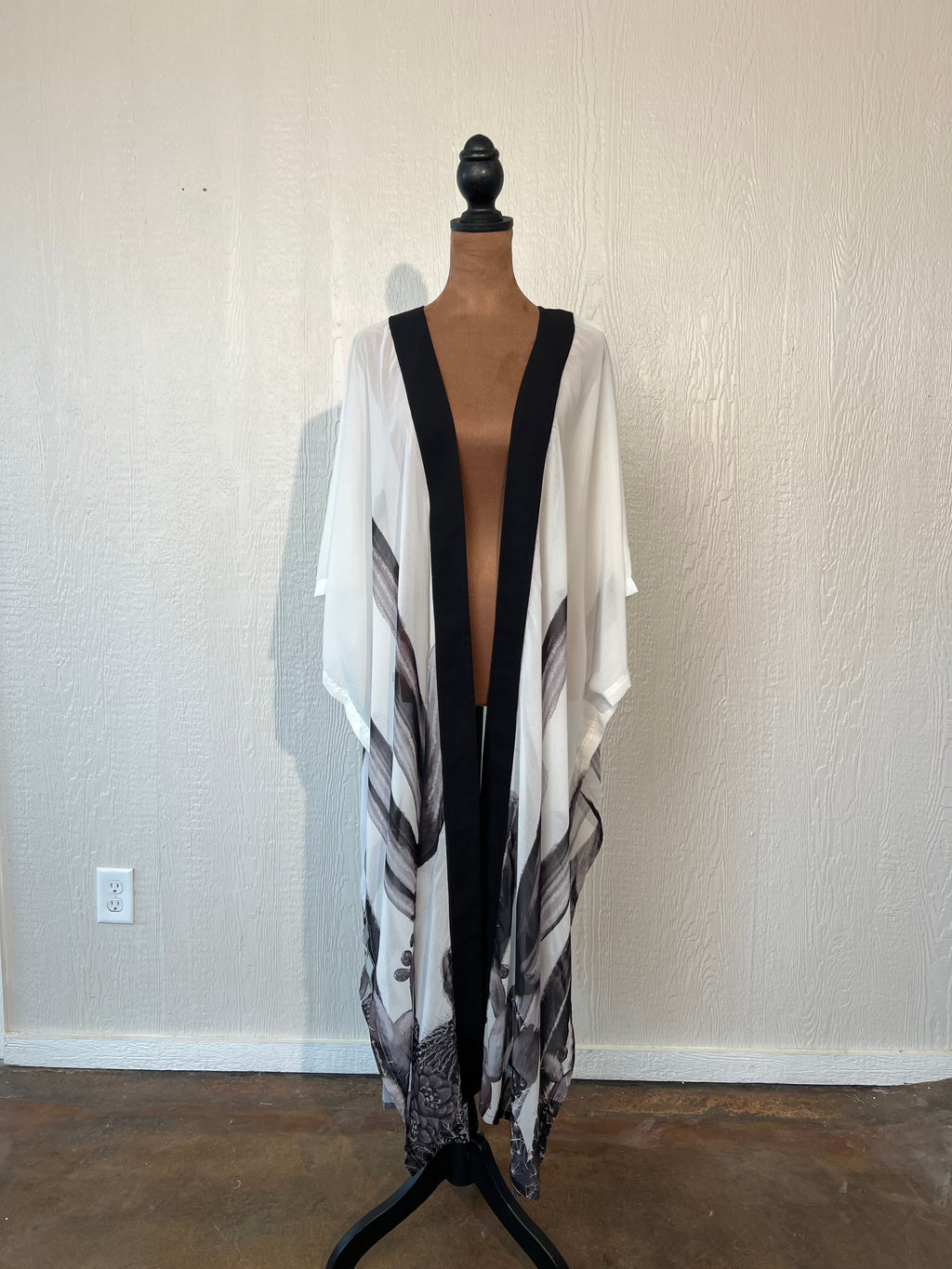 HOOEY O/S kimono NWT
