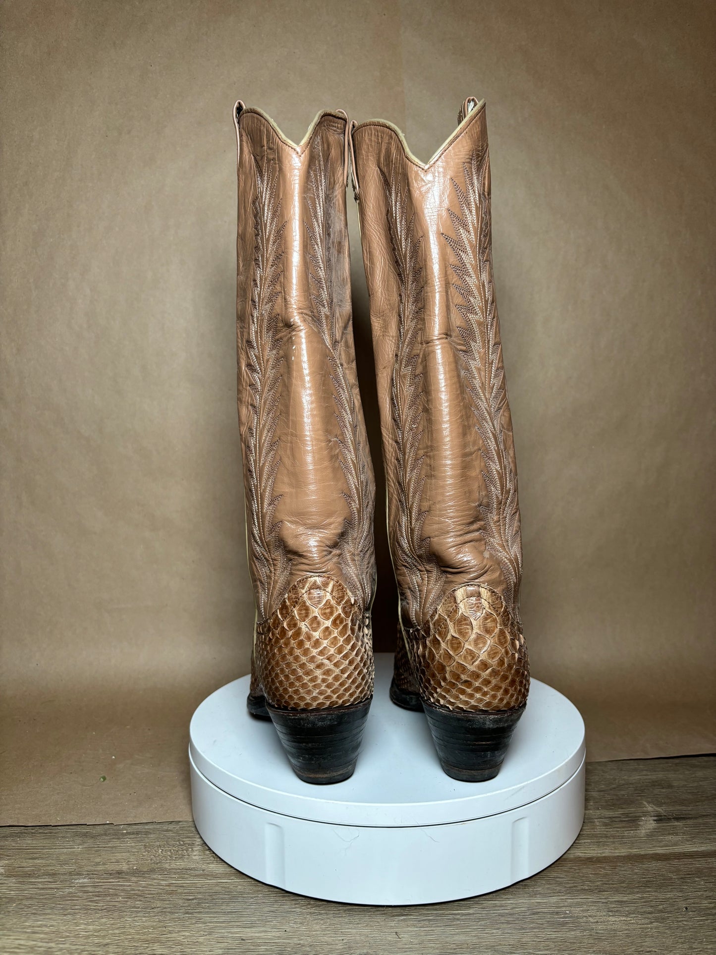 Lucchese size 9 genuine python boots VINTAGE