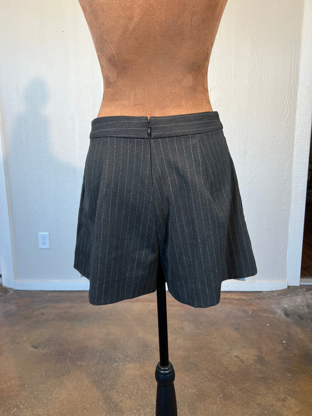 Gianni Bini size 4 skort LIKE NEW