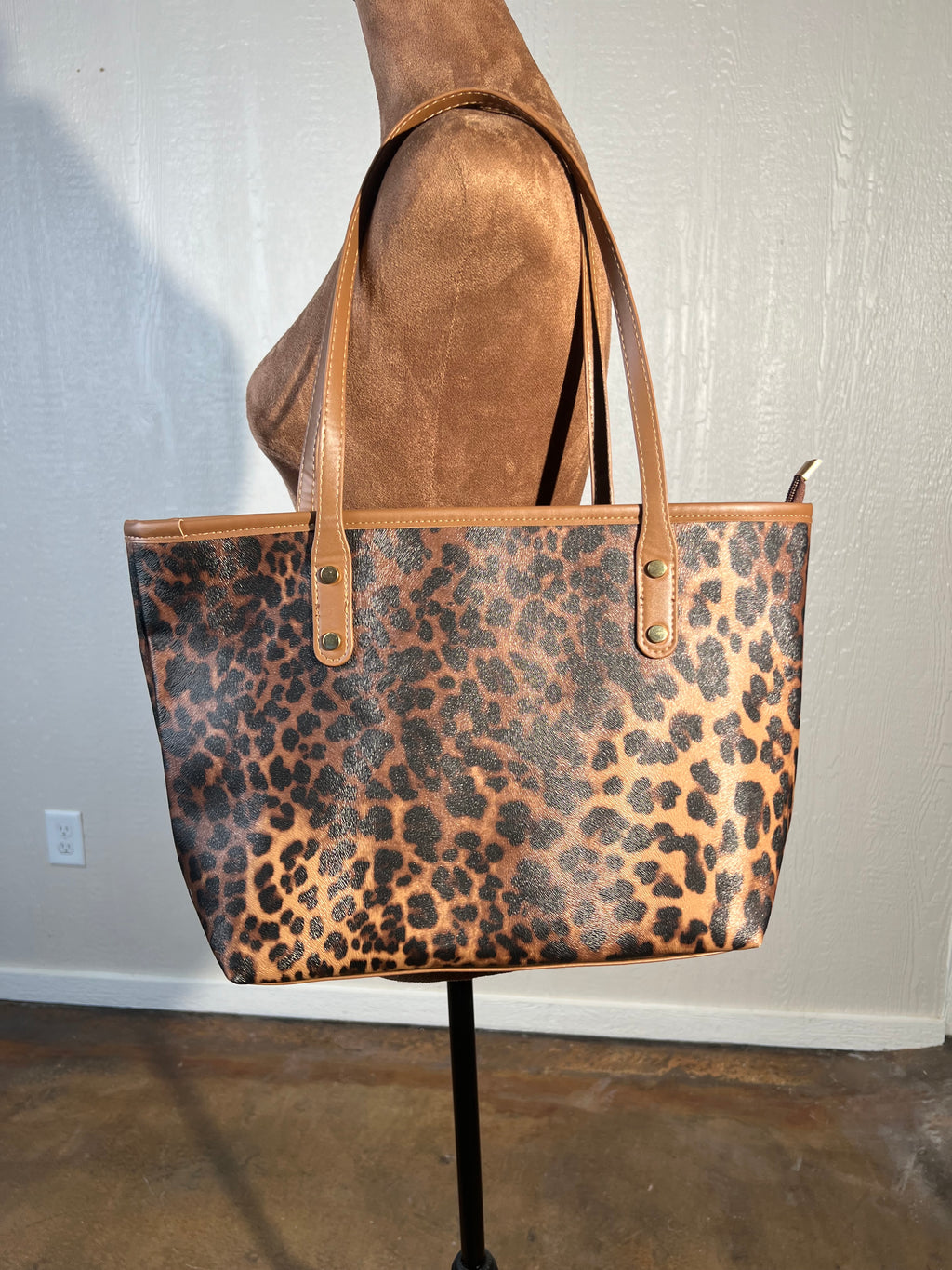 Amazon Fashion tote LIKE NEW