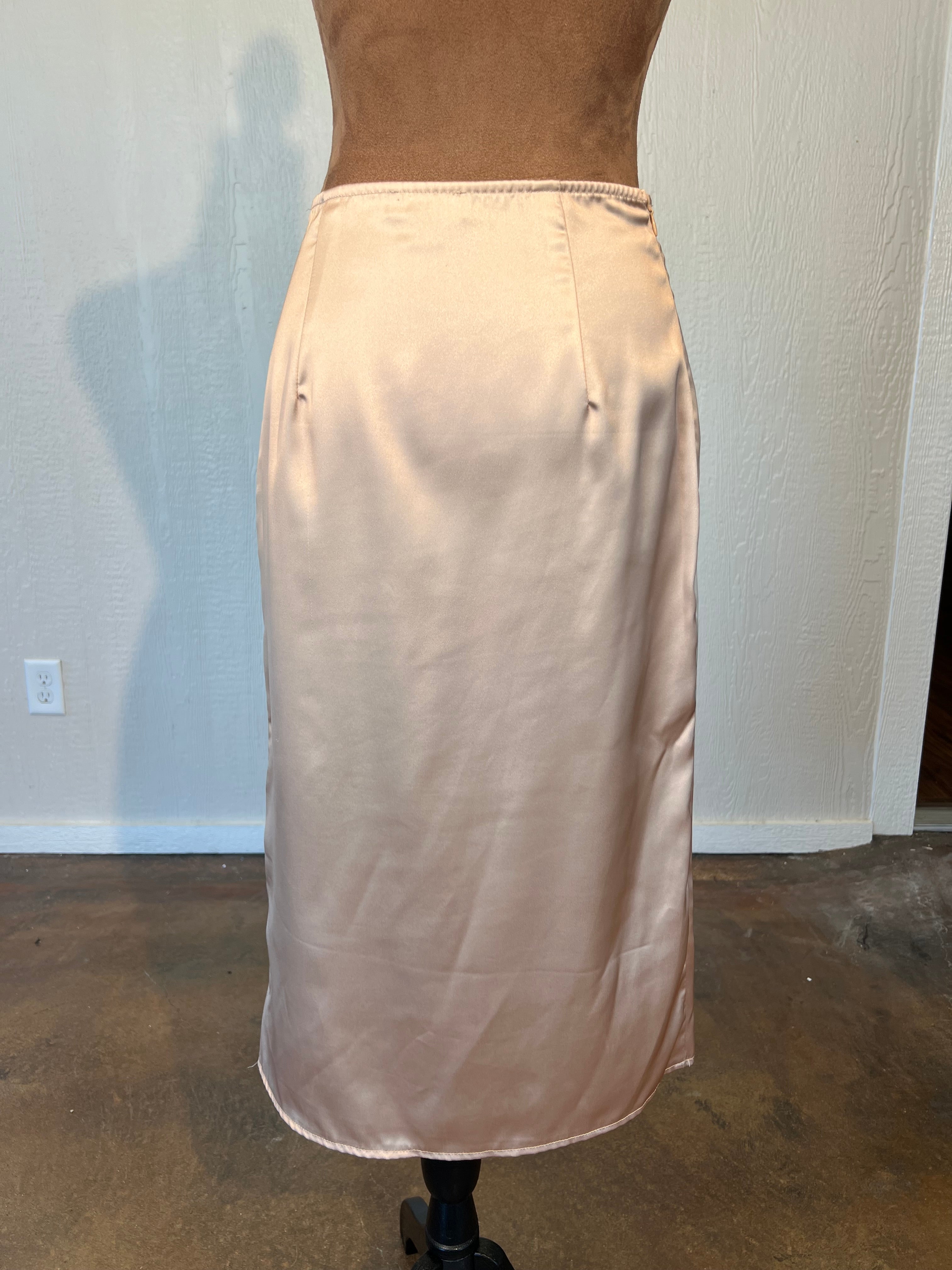 Pretty Little Thing size 4 long skirt LIKE NEW