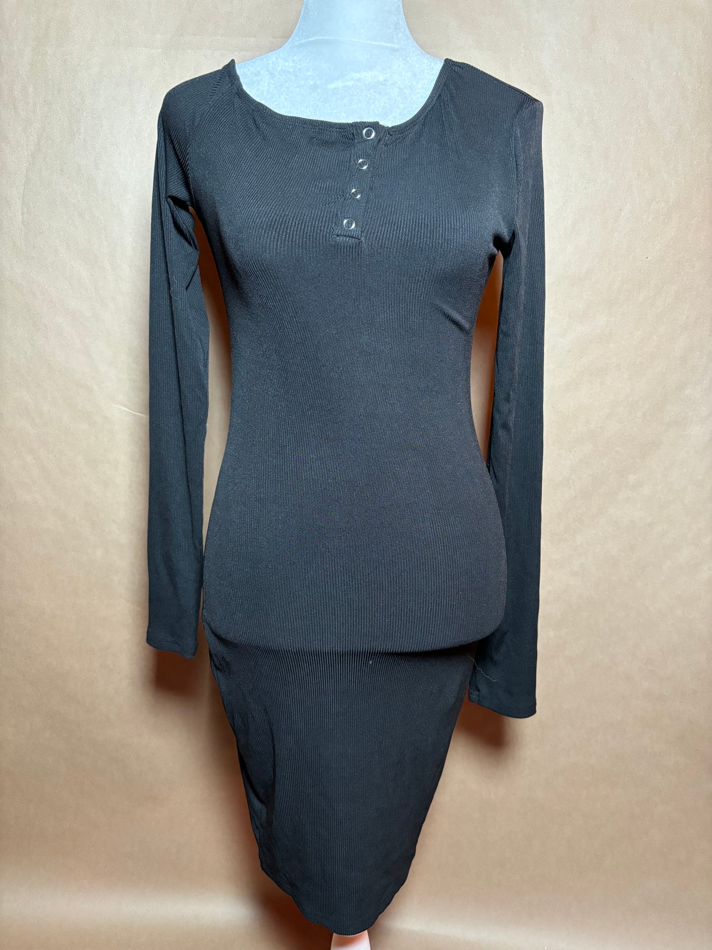 simple size small long sleeve dress GENTLY USED