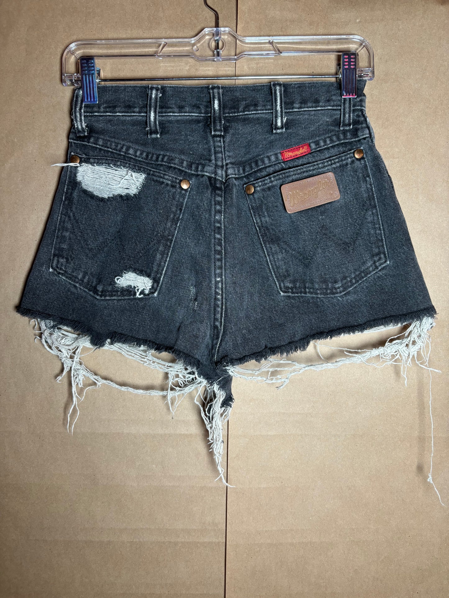 Wrangler size 26 cut off shorts VINTAGE