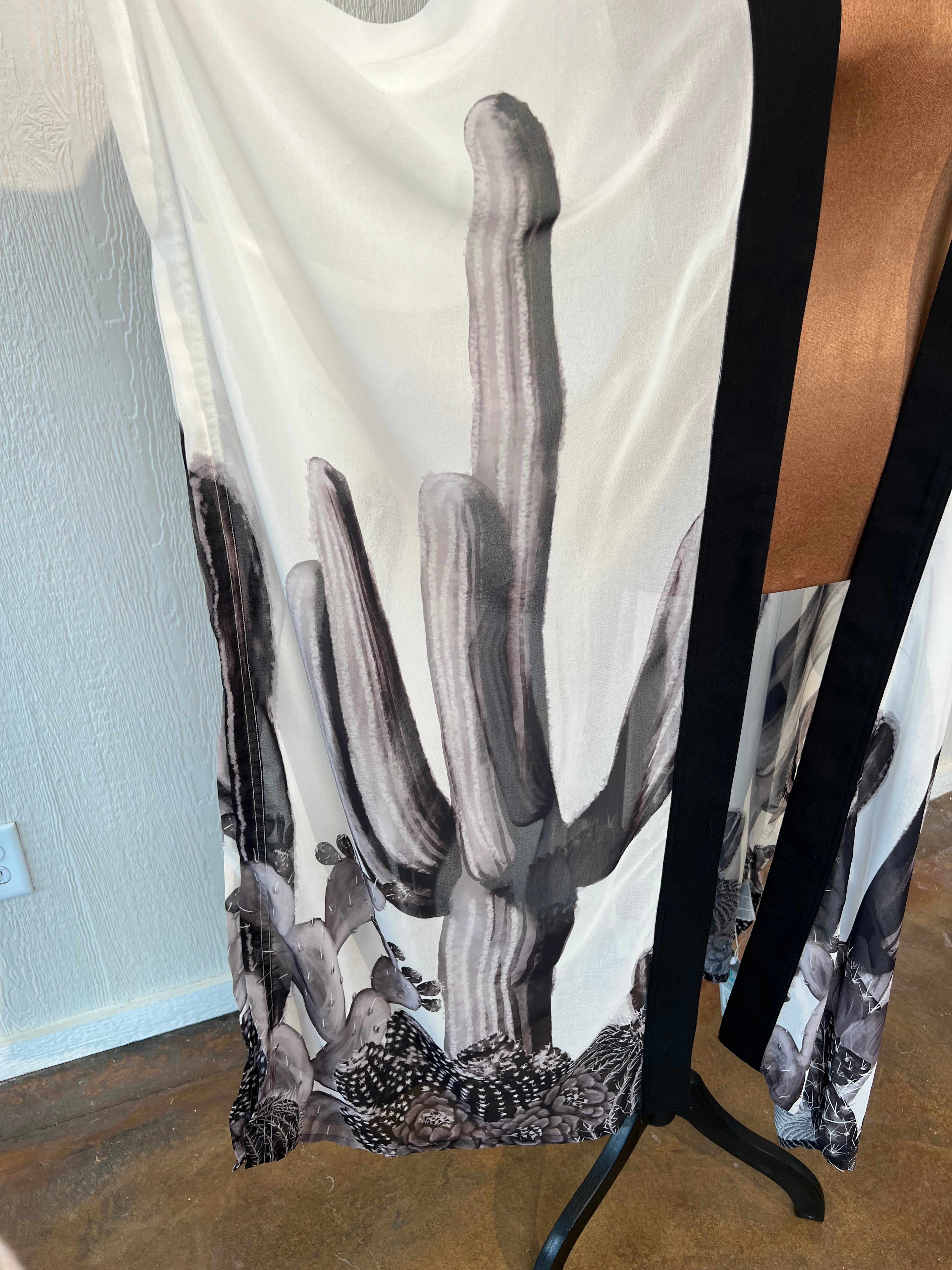 HOOEY O/S kimono NWT