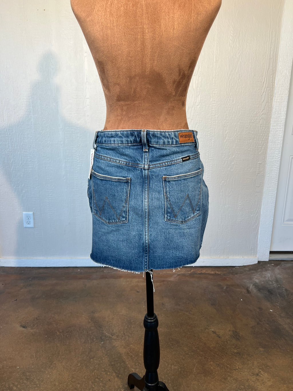Wrangler size 4 (27") denim mini skirt NWT