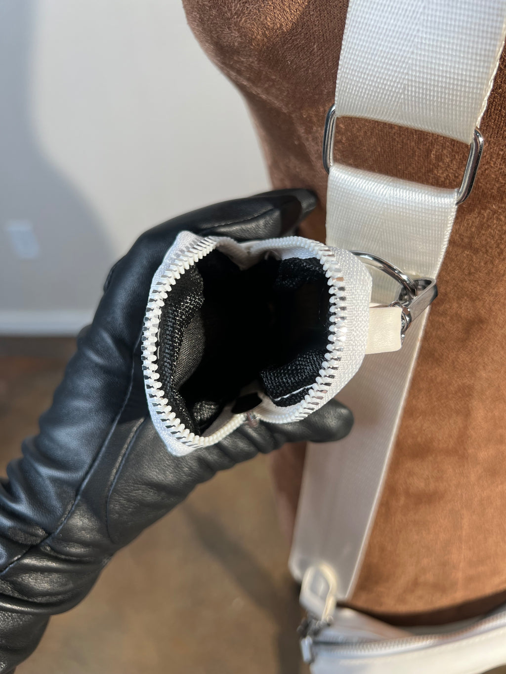 Amazon Fashion cross body GENTLY USED