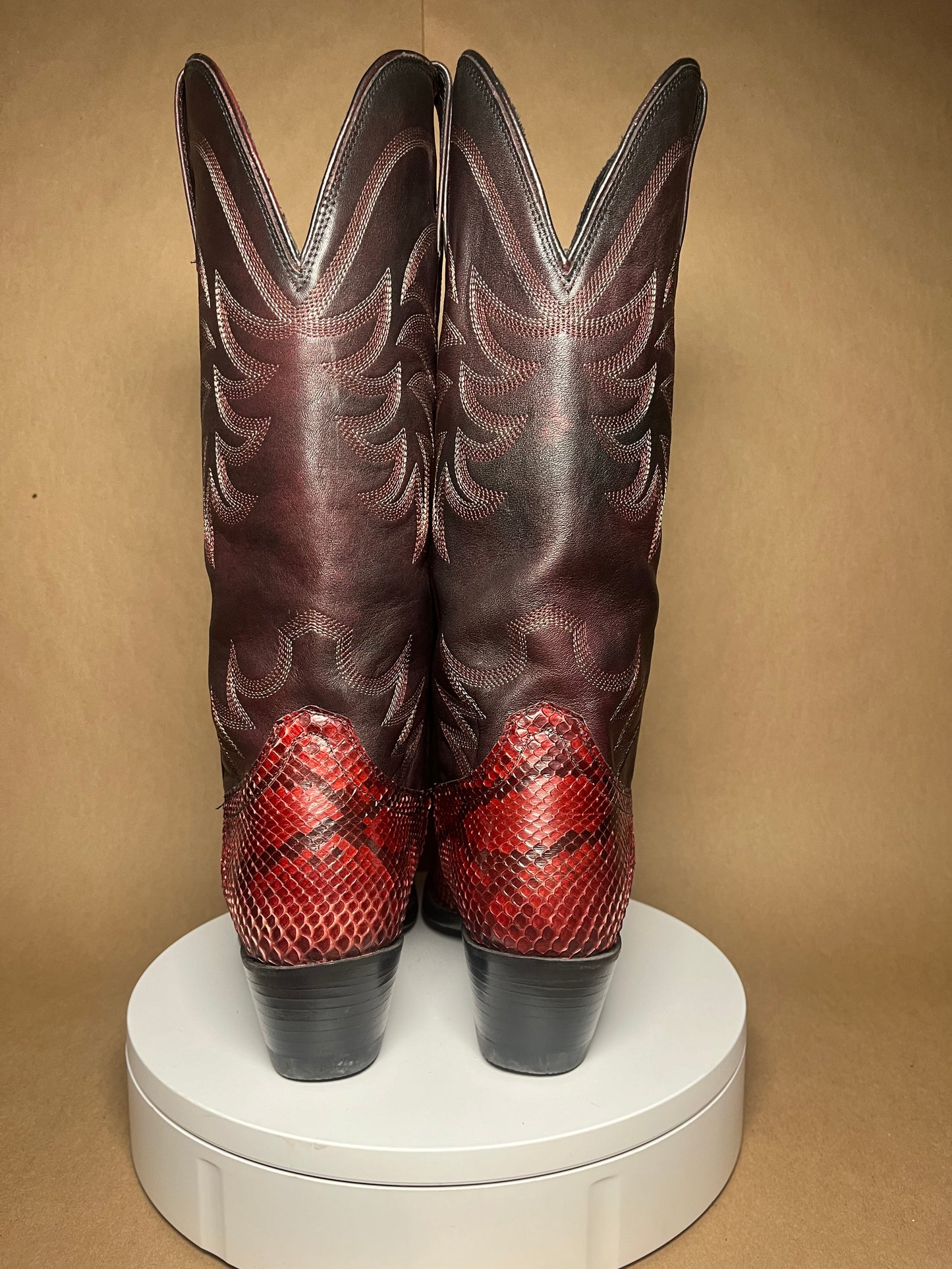 Tecovas size 9.5 Annie cowboy boots LIKE NEW