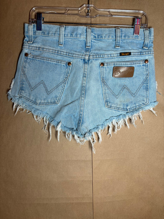 Wrangler size 26 cut off shorts USED