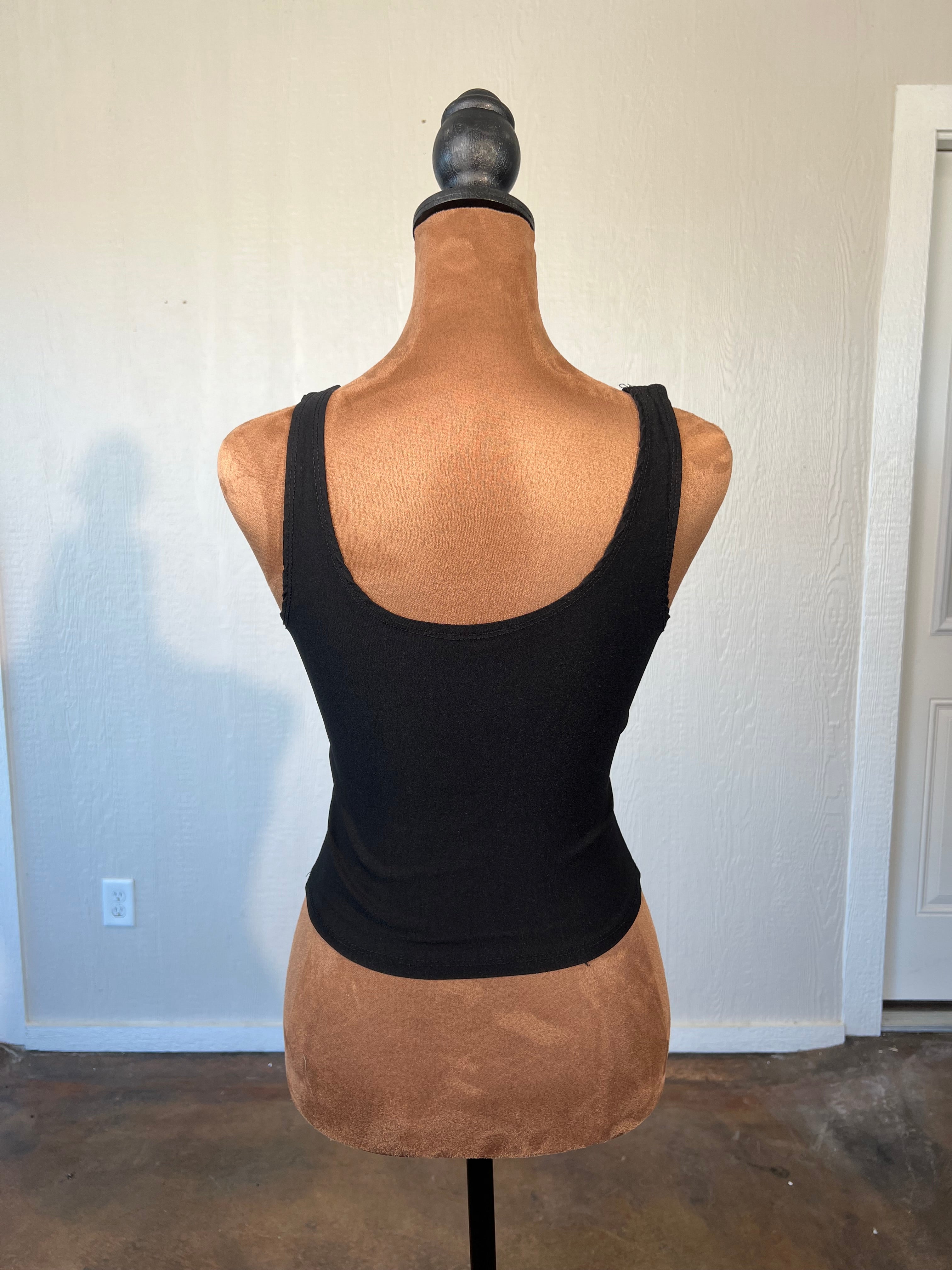 One by One size small tank USED