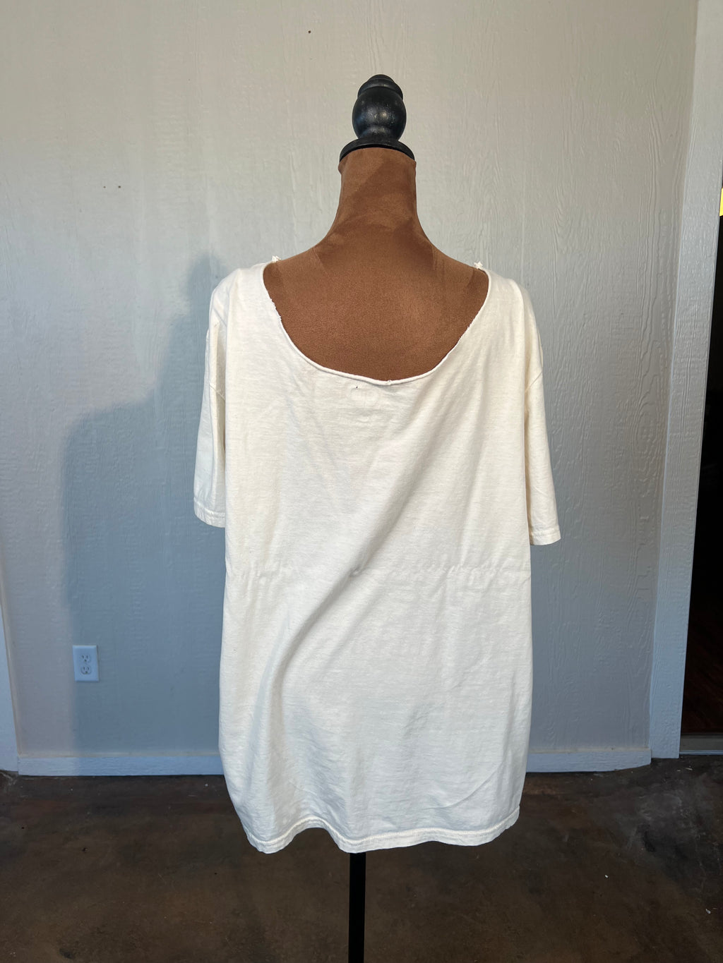 Gina size small oversized ots graphic tee USED