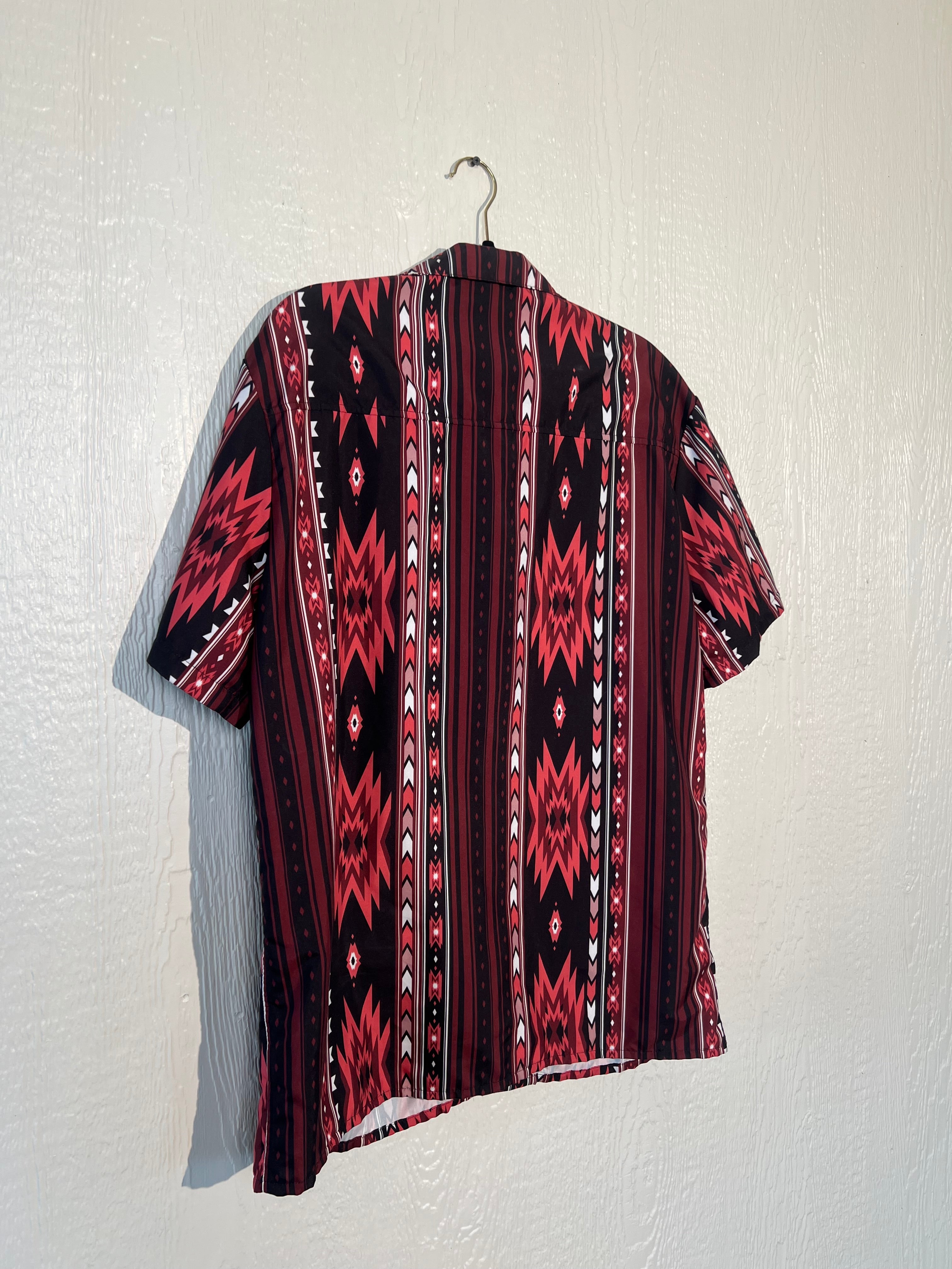 Whiskey Riff MEN'S size large shortsleeve button up LIKE NEW