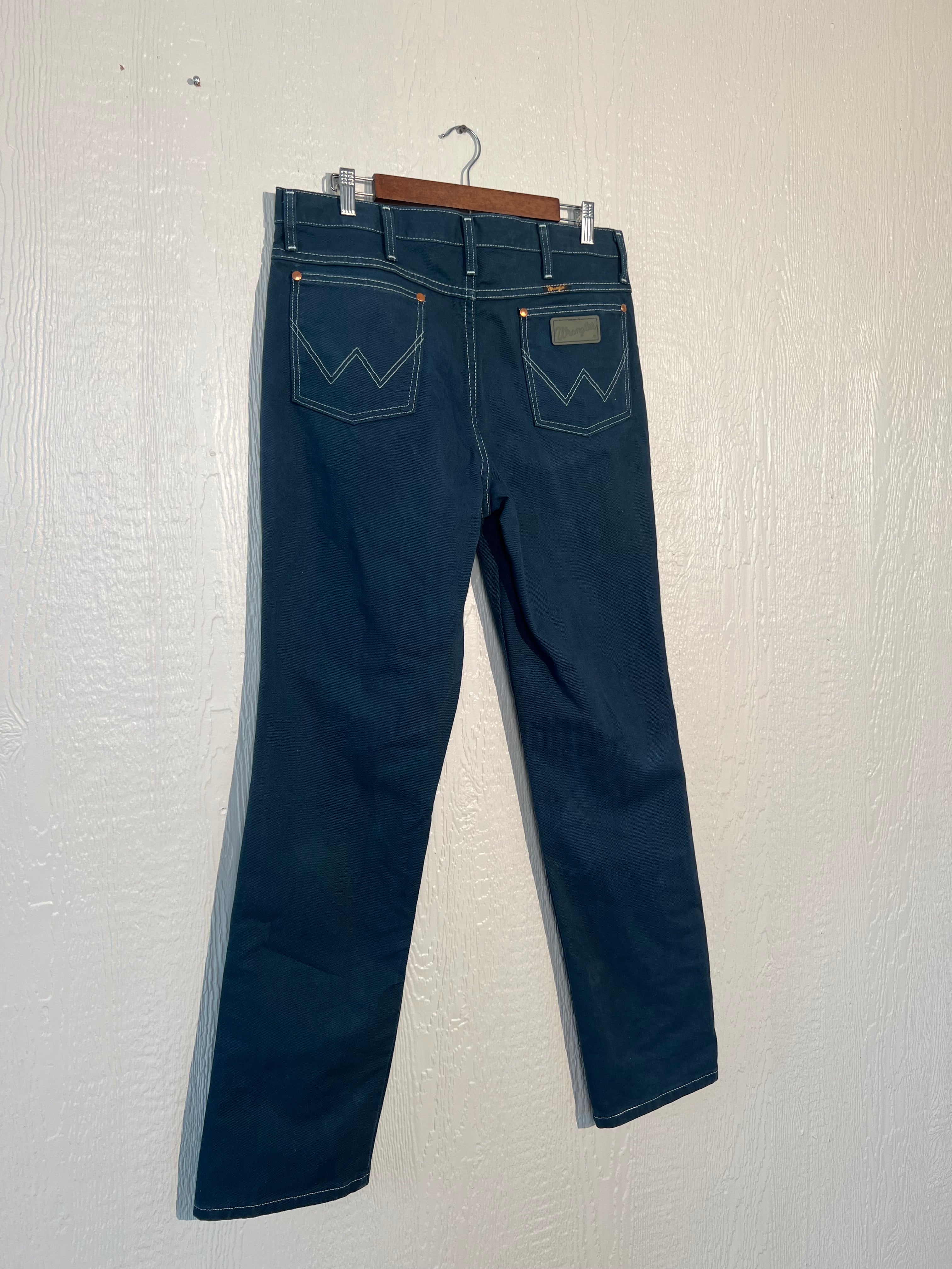 Wrangler MEN'S size 34"X 34" jeans LIKE NEW