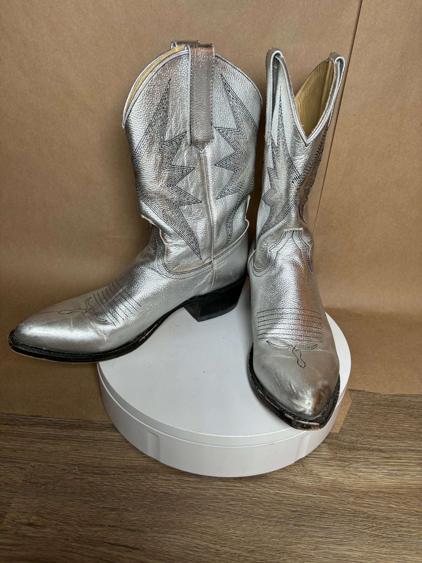 Sabinero size 10 Sun Star Metallic short shaft boot GENTLY USED