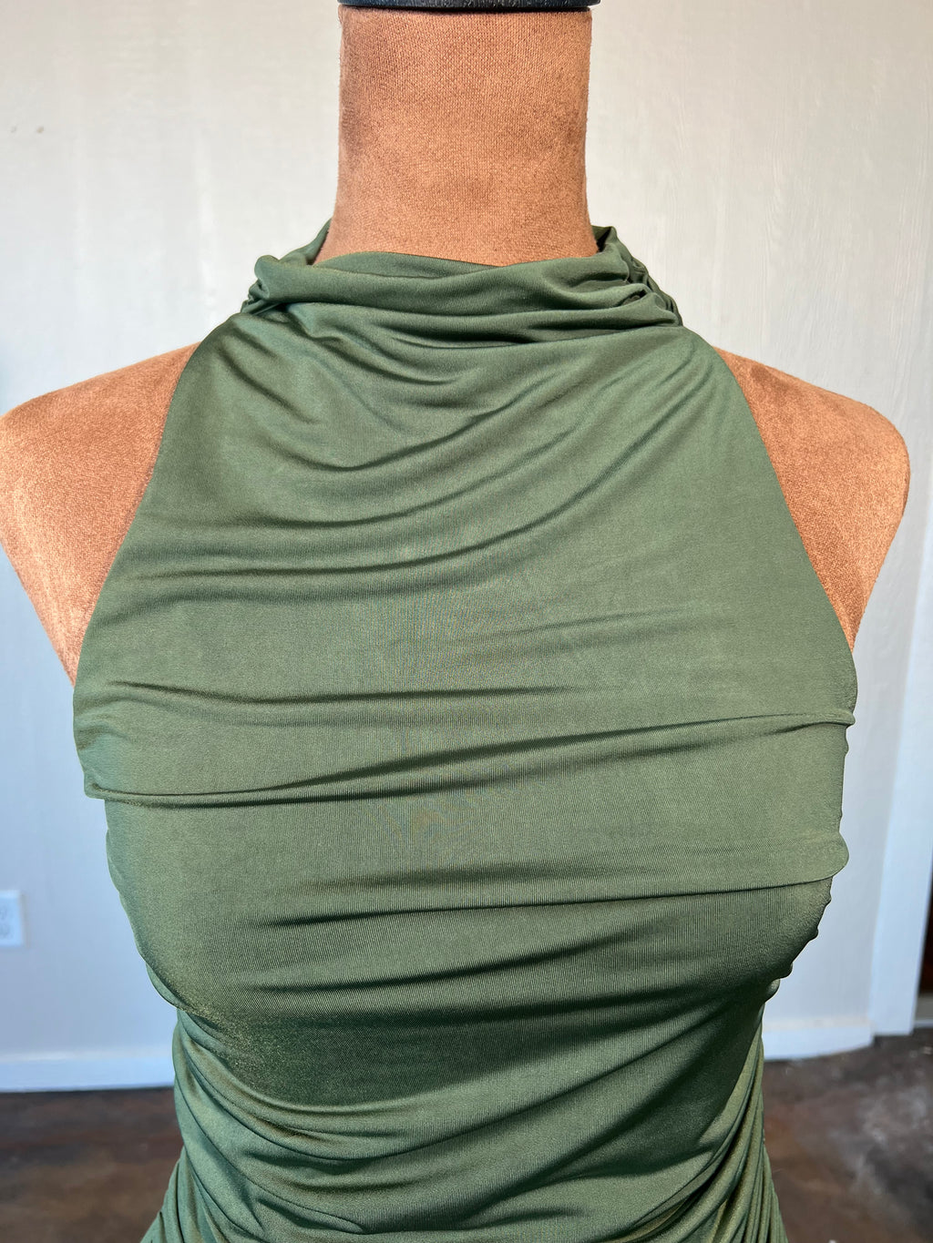 Fashion Nova size small high neck top NWT