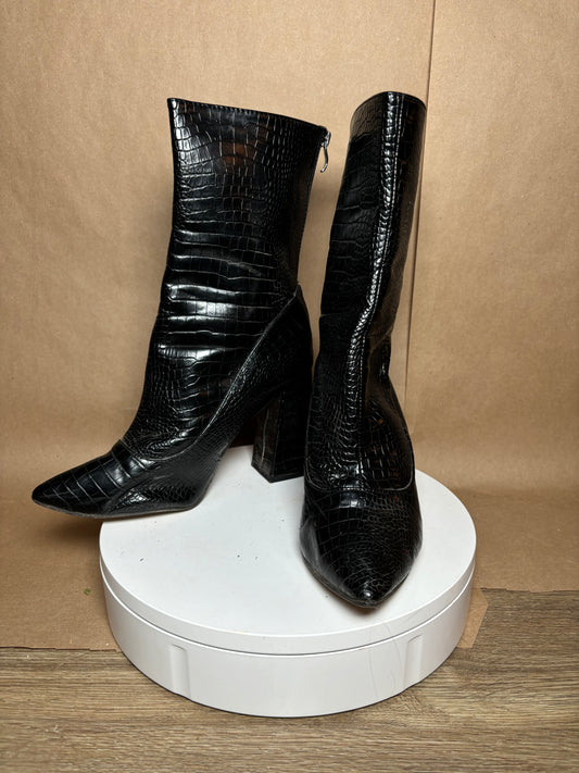 Simple size 9 faux croc black booties LIKE NEW