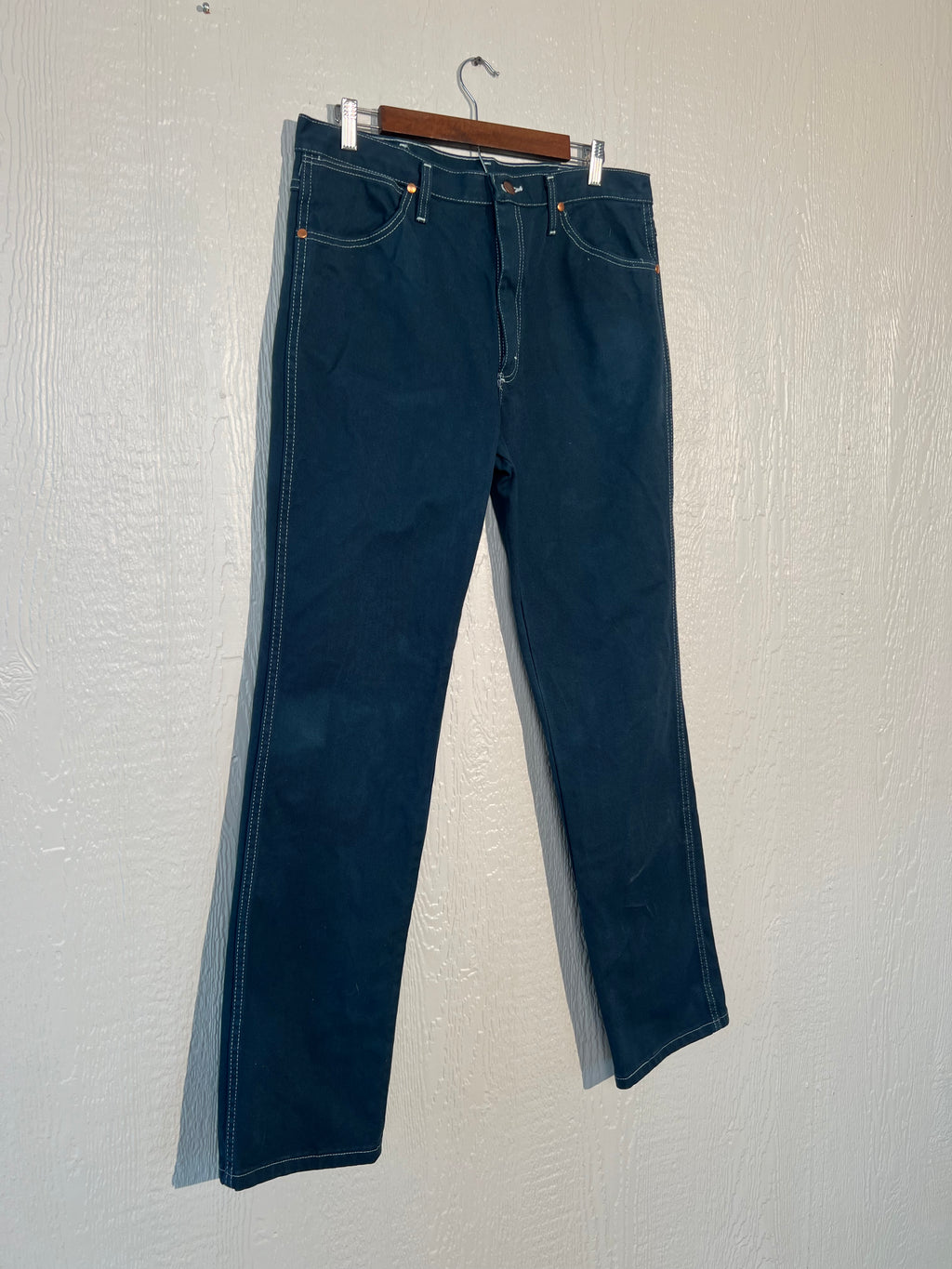 Wrangler MEN'S size 34"X 34" jeans LIKE NEW