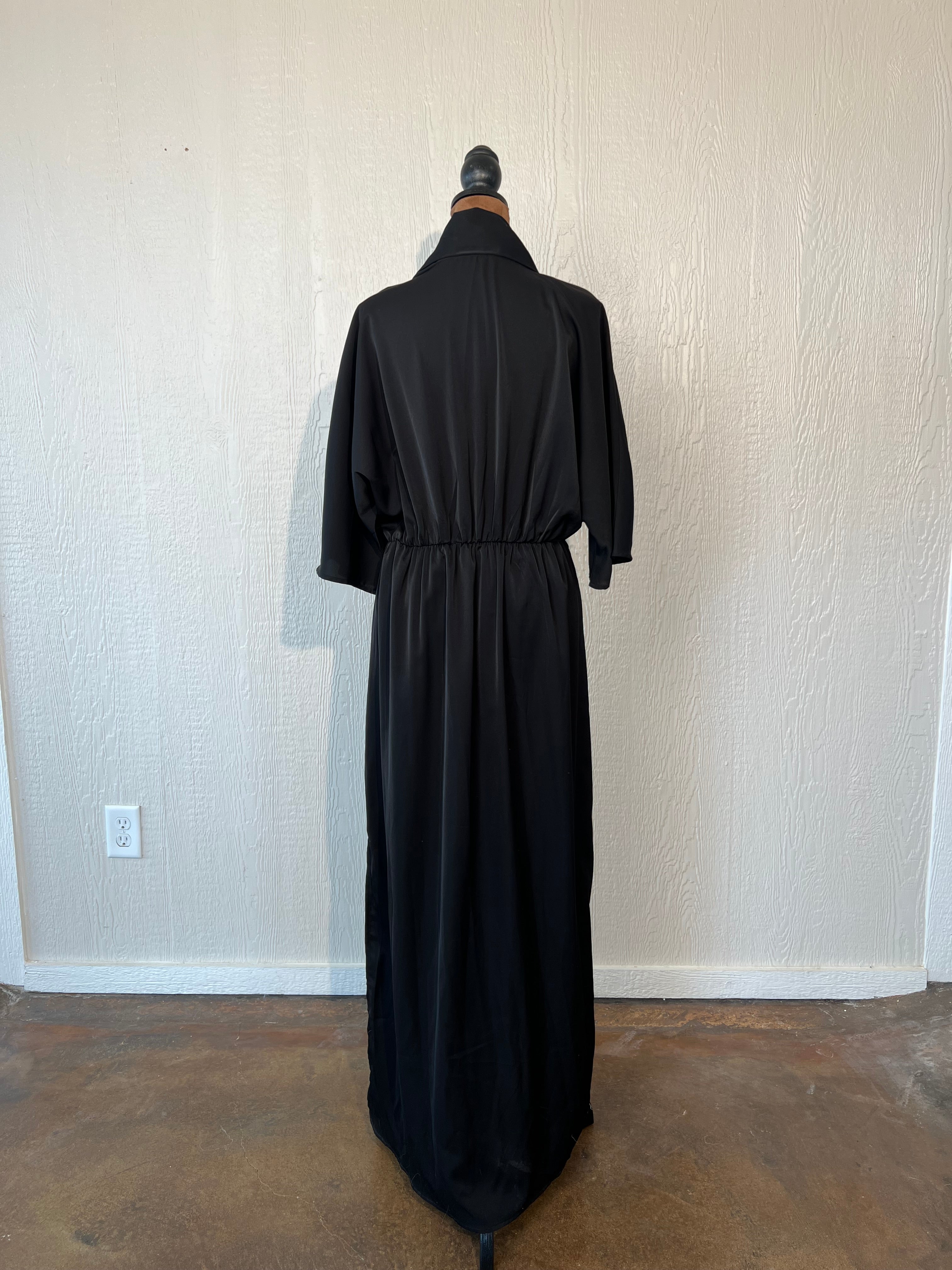 andree by unit black dress Floral Embroidered Long Sleeve Dress In Black