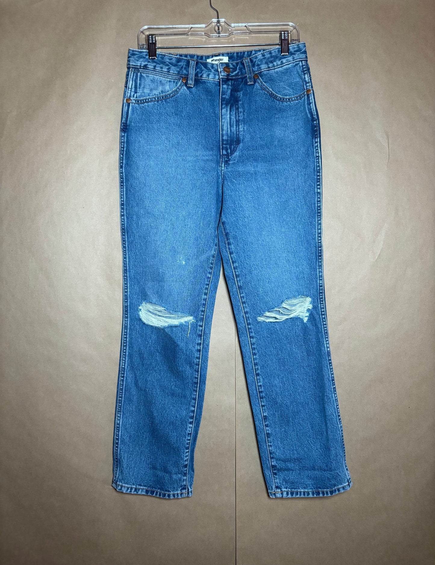 Wrangler size 29 capris LIKE NEW