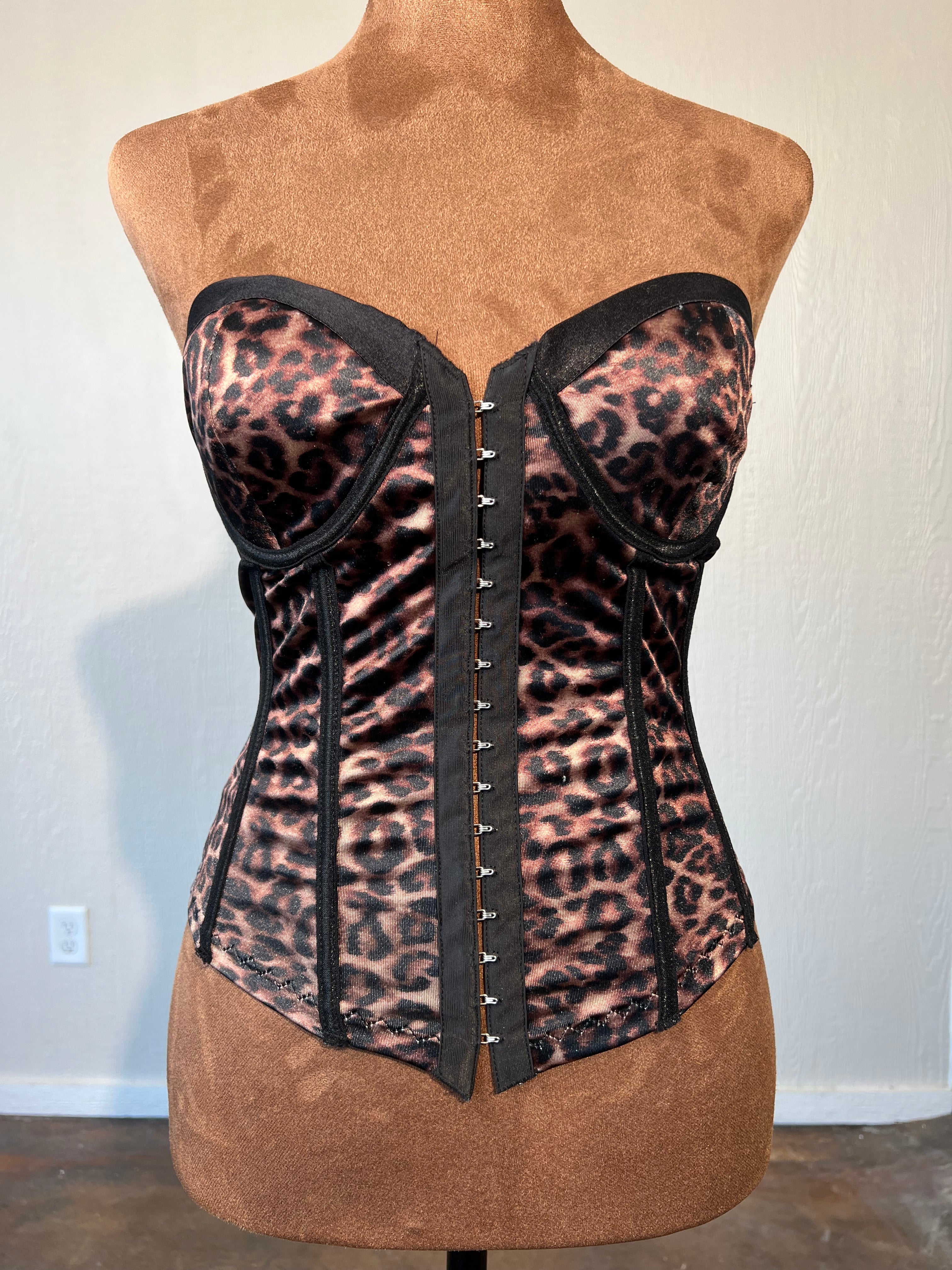 Forever 21 size small corset top GENTLY USED