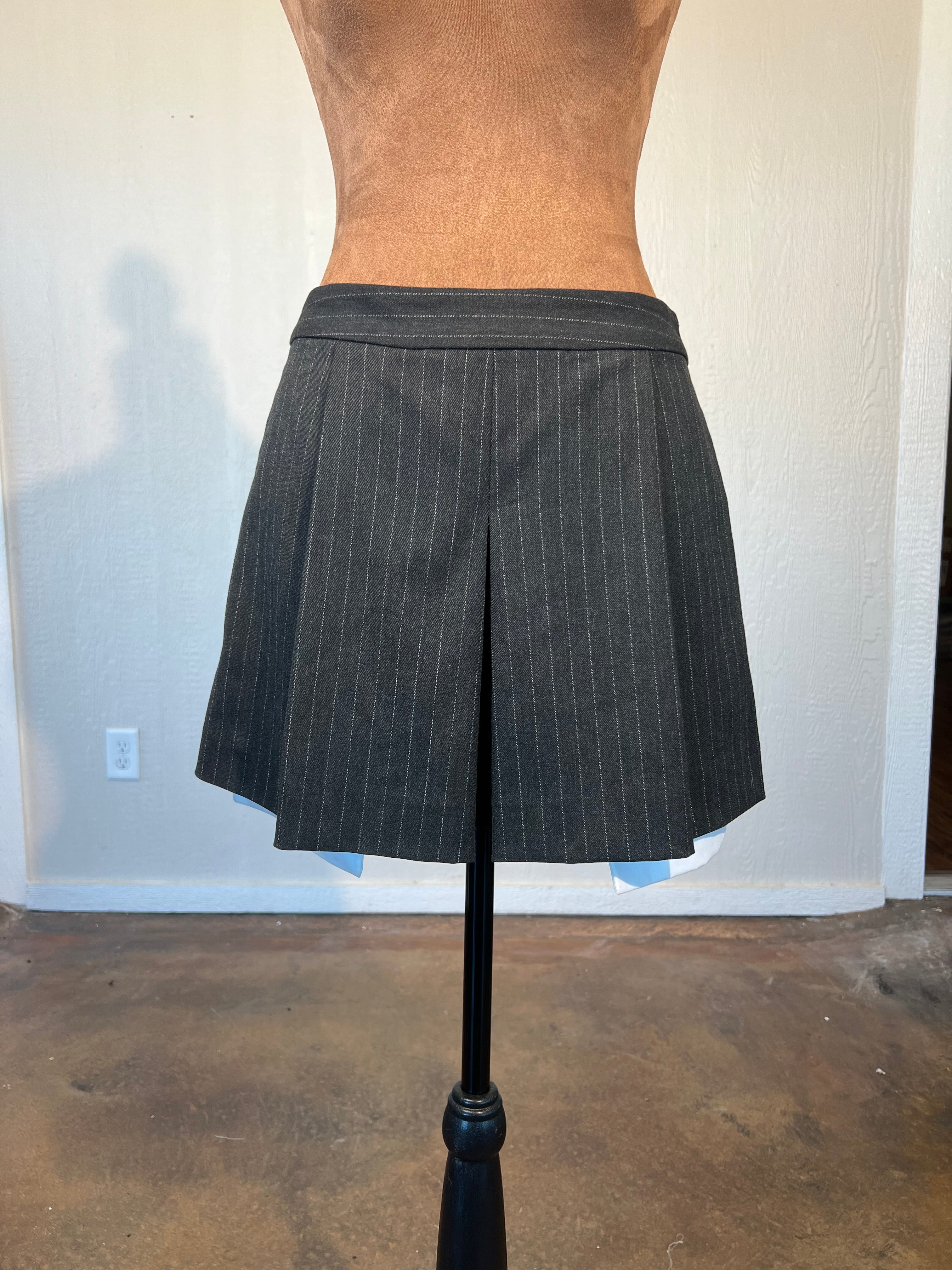 Gianni Bini size 4 skort LIKE NEW