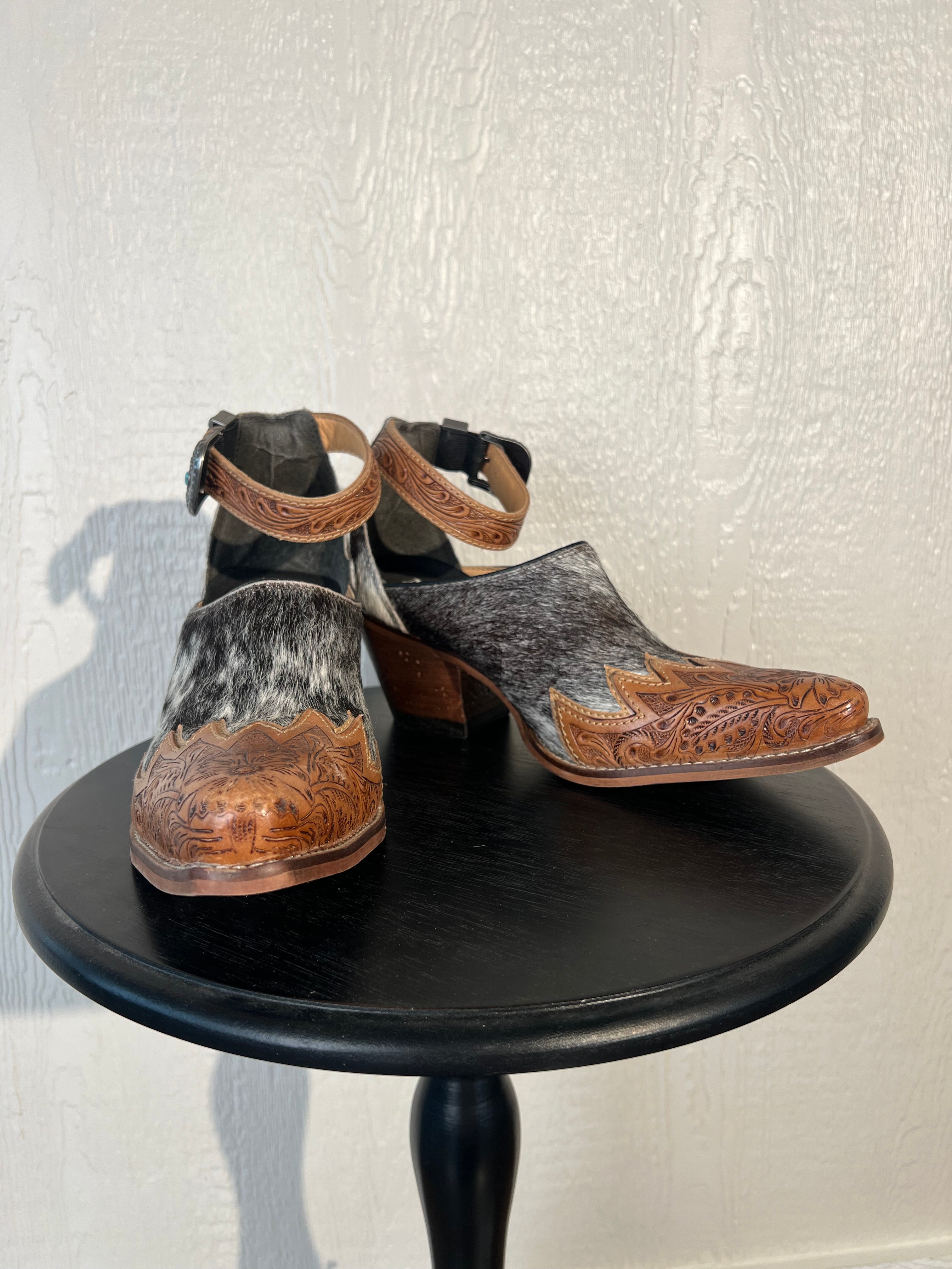 Myra size 10 cowgirl booties LIKE NEW