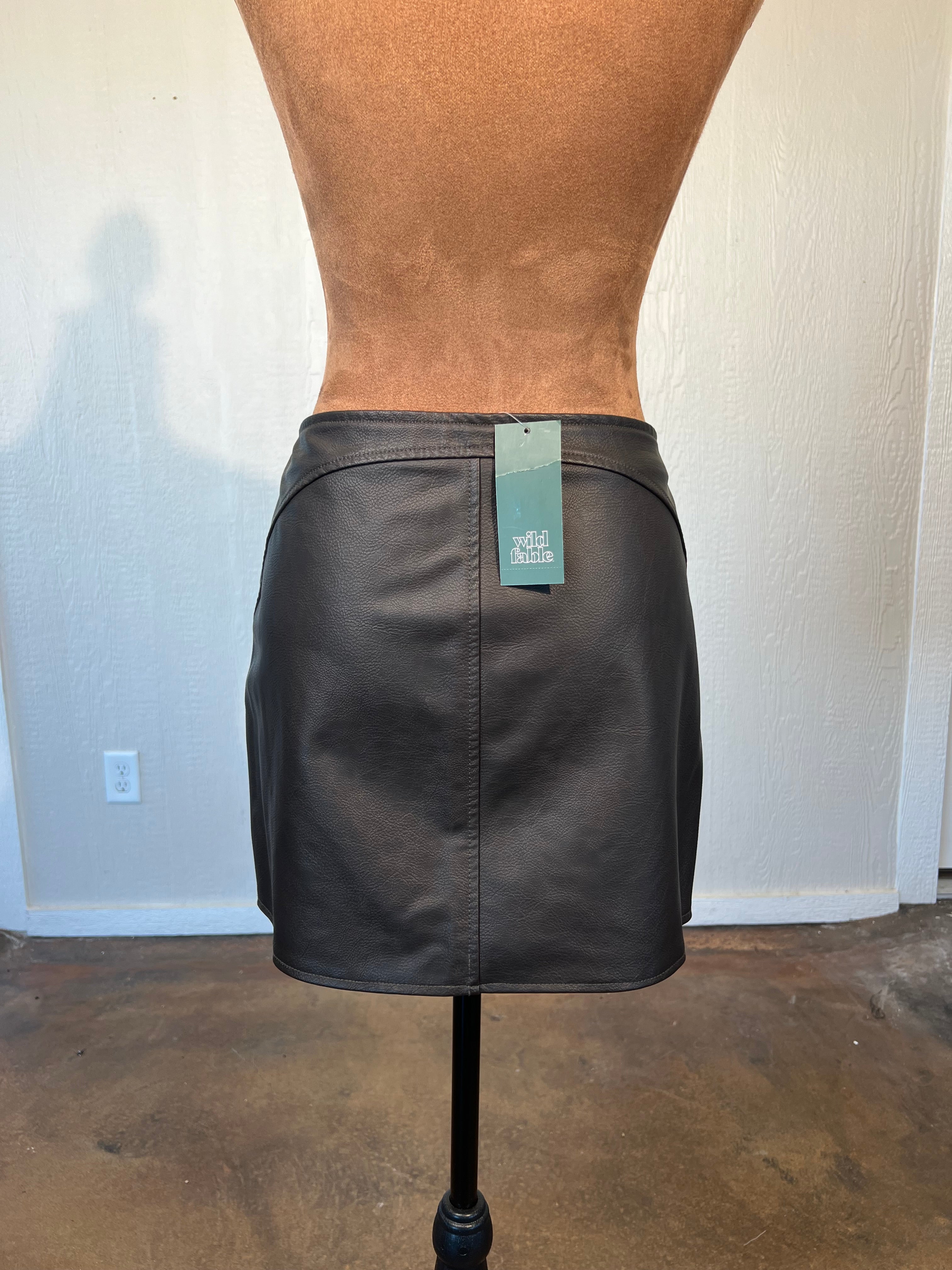 Wild Fable size small faux leather skirt NWT