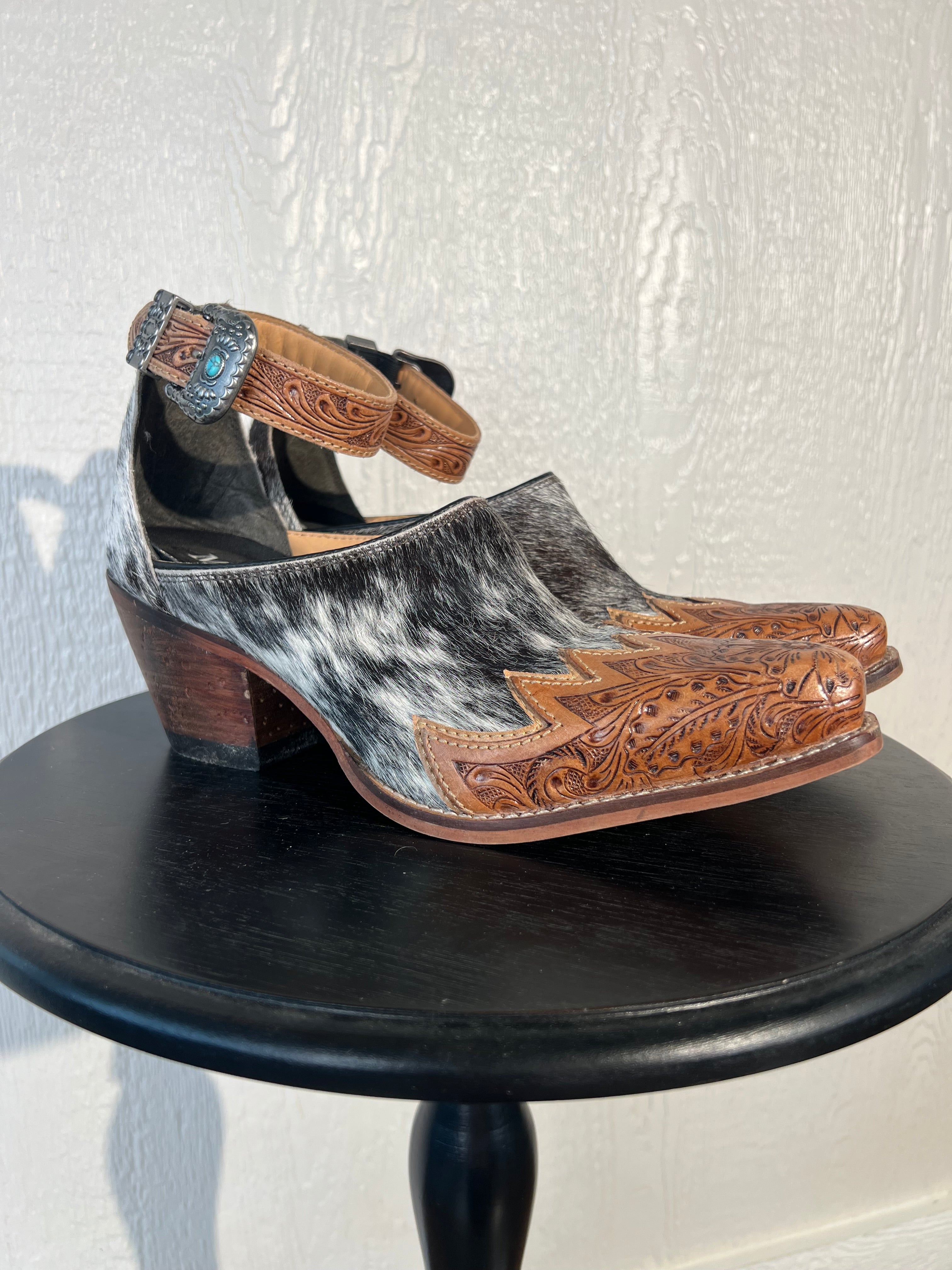 Myra size 10 cowgirl booties LIKE NEW