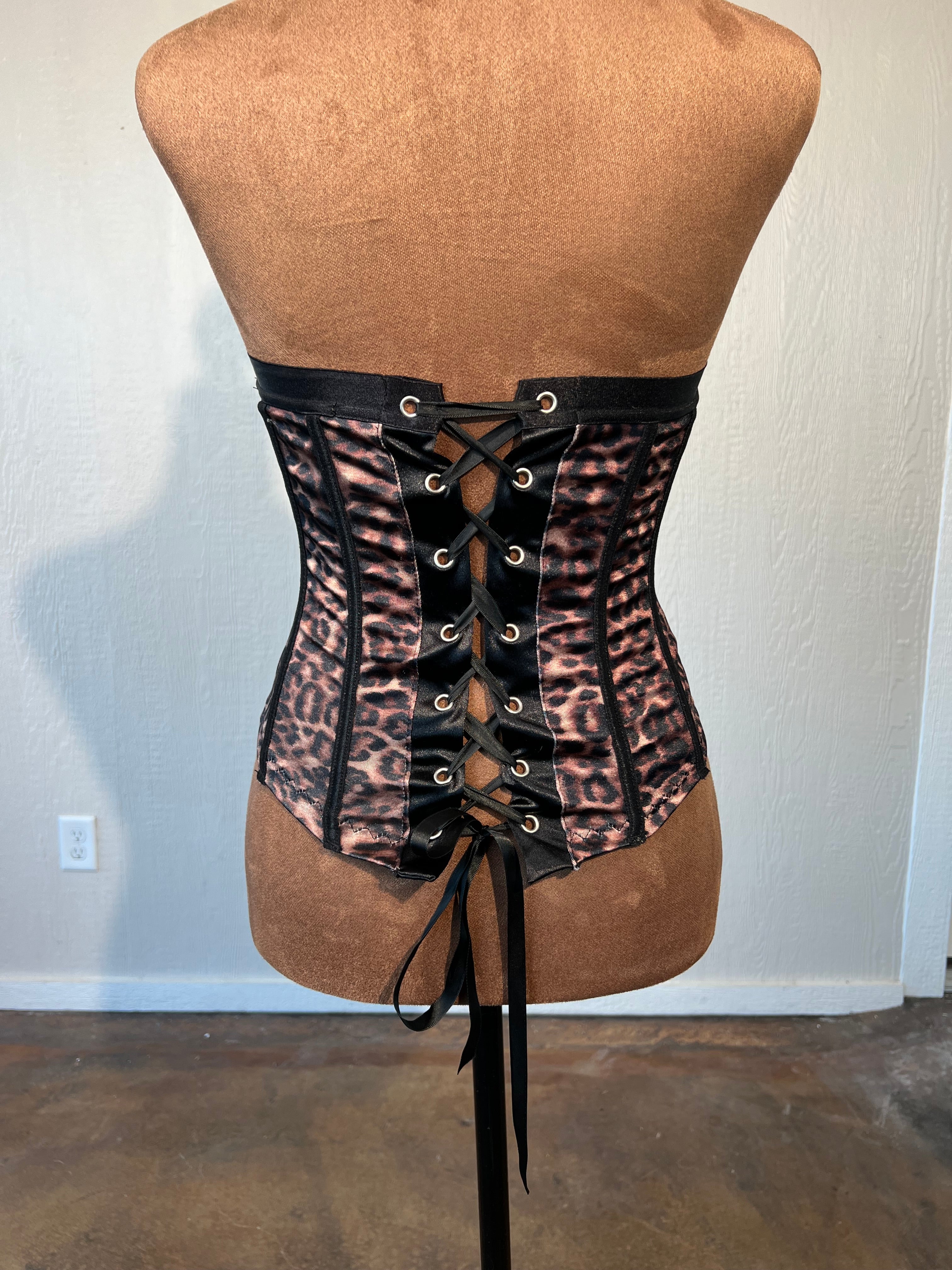 Forever 21 size small corset top GENTLY USED