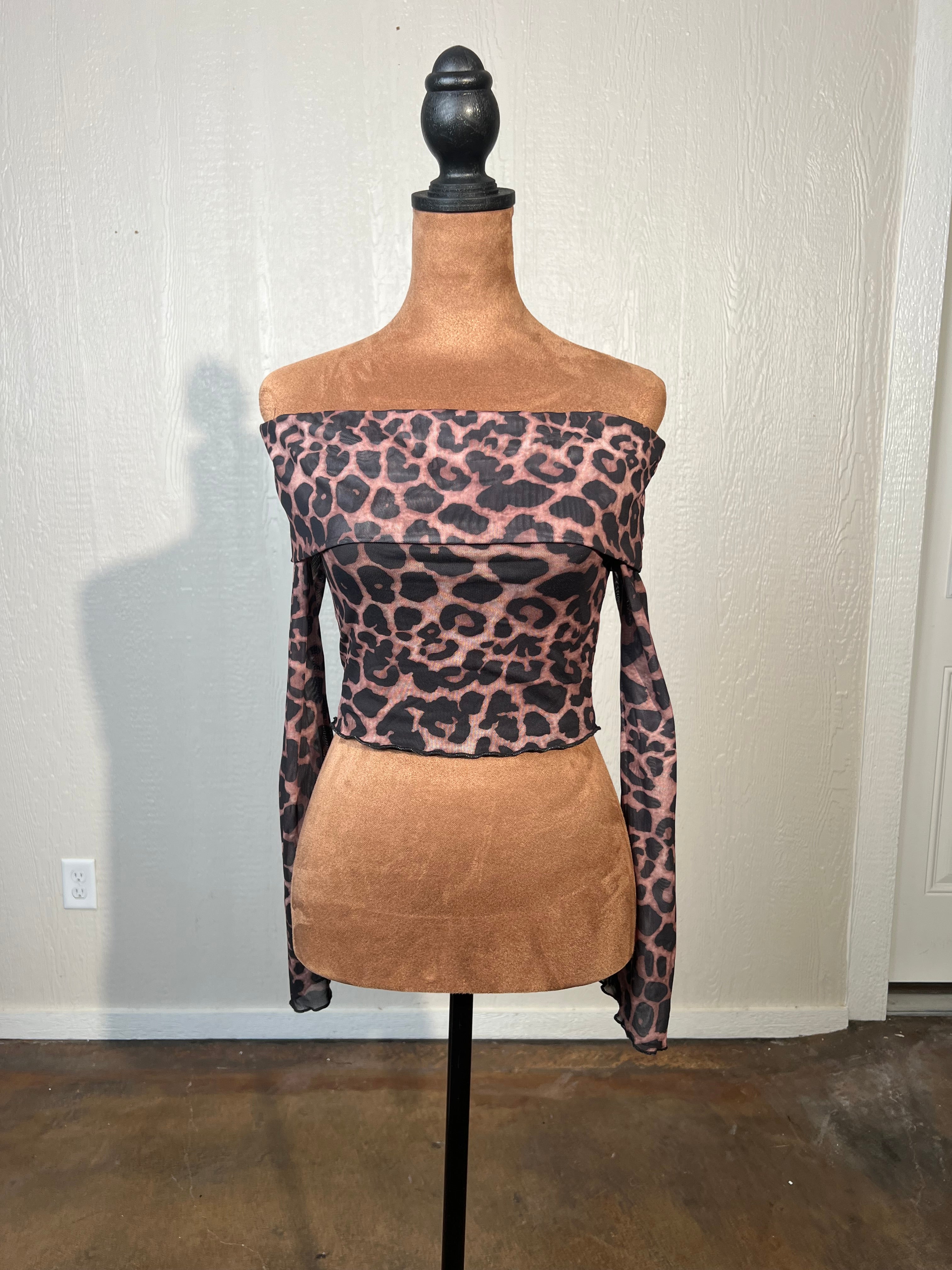 Amazon Fashion ots top LIKE NEW