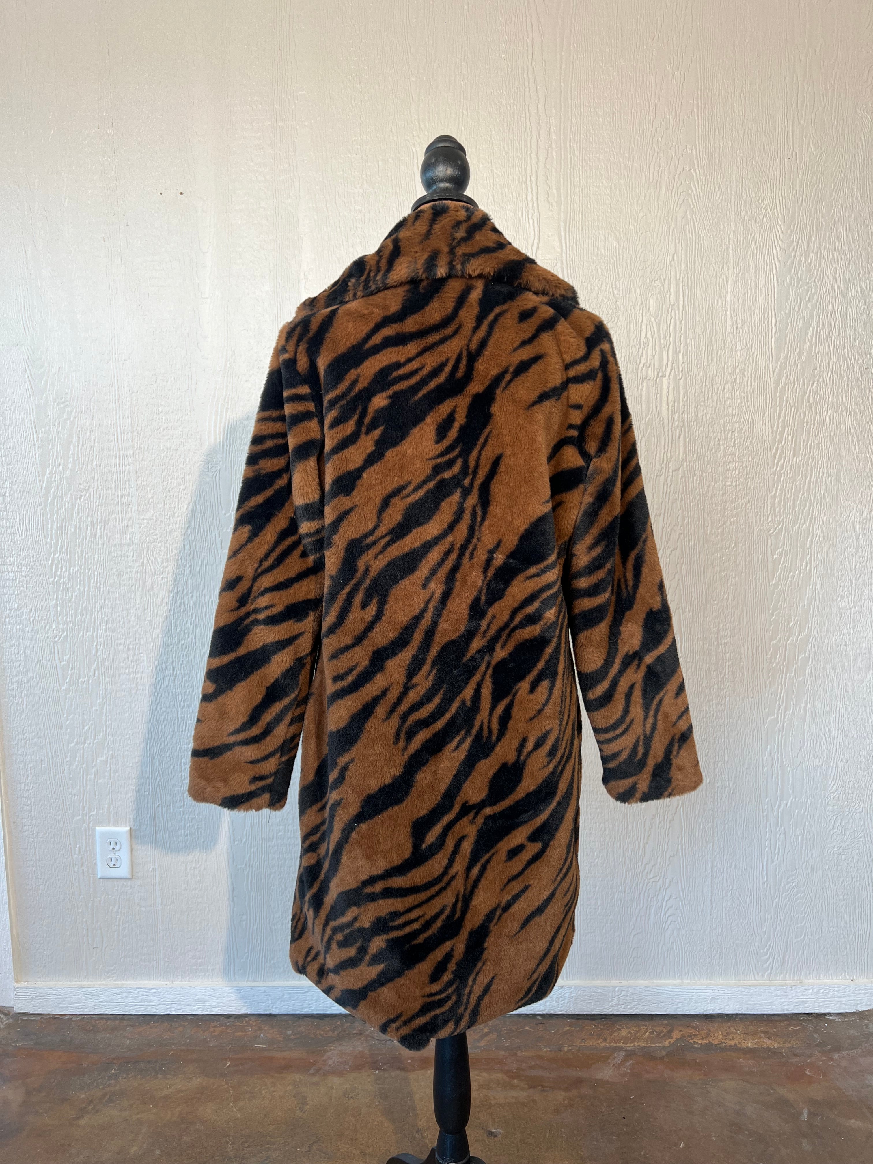 Coalition LA size small coat LIKE NEW