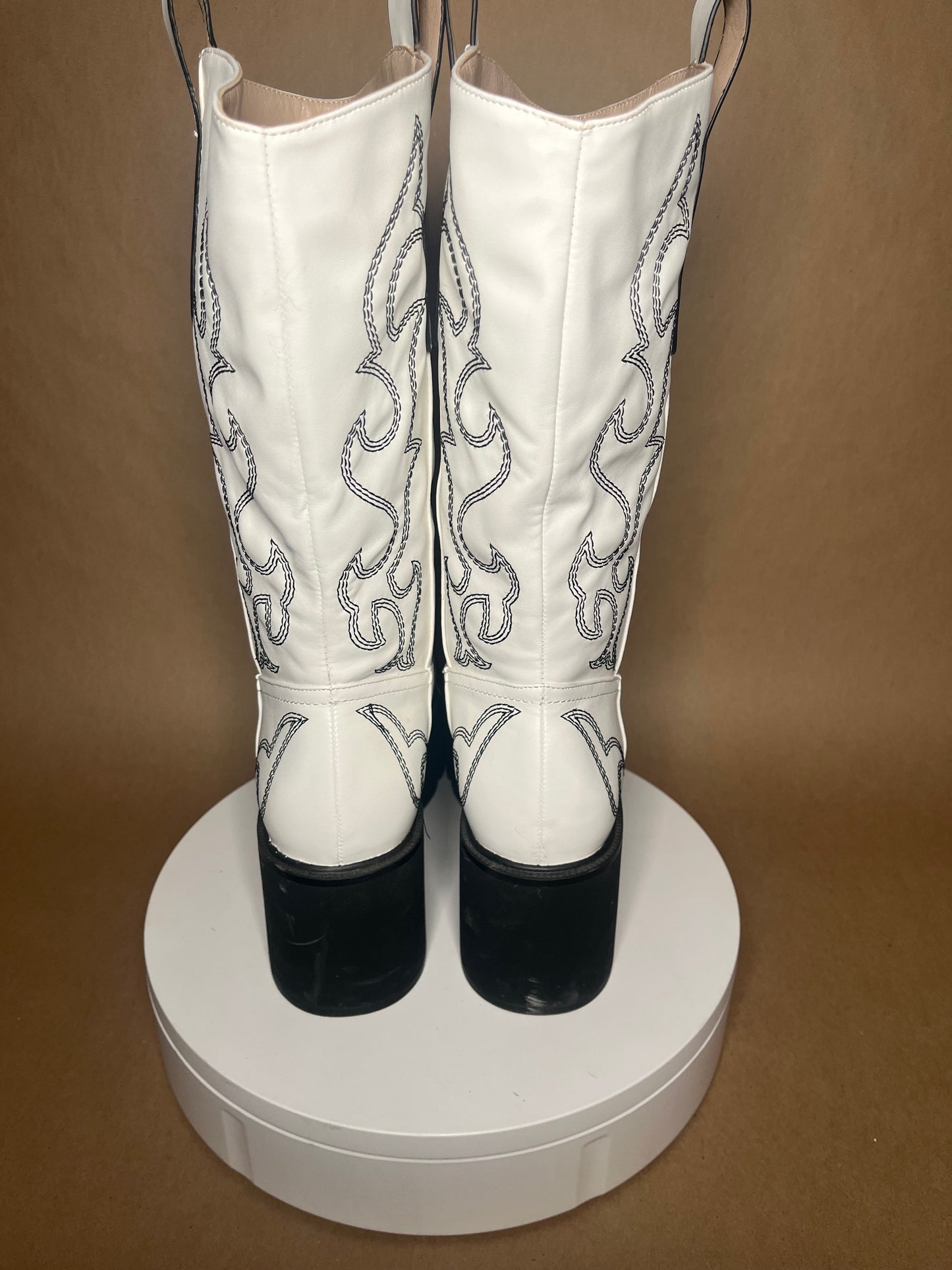 Dolls Kill size 10 platform cowboy style boot USED