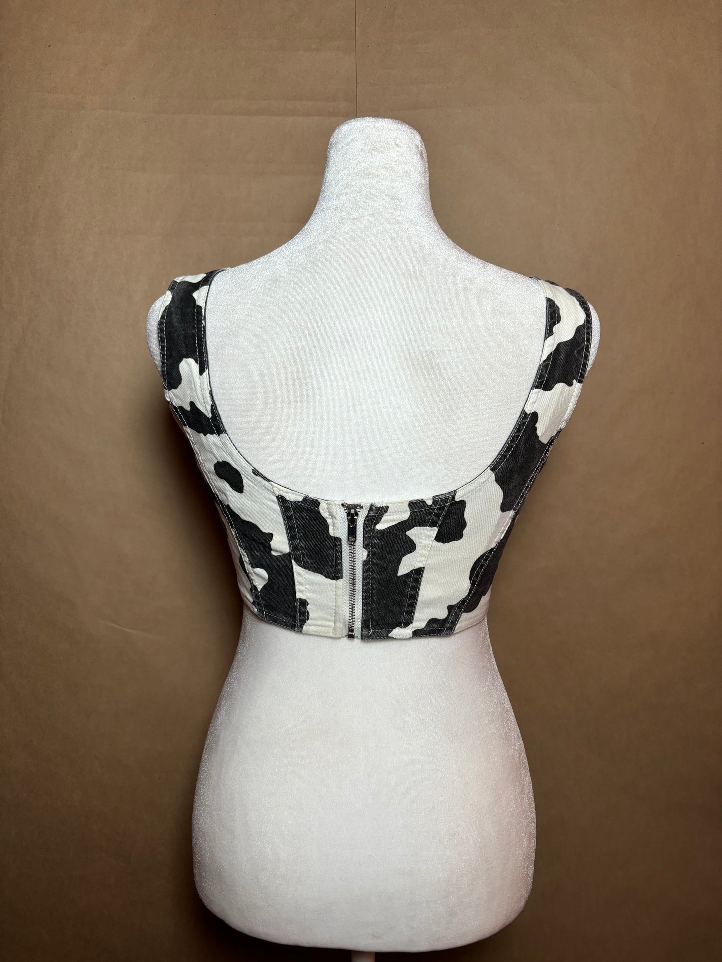 Love & Harmony size small cow print top LIKE NEW