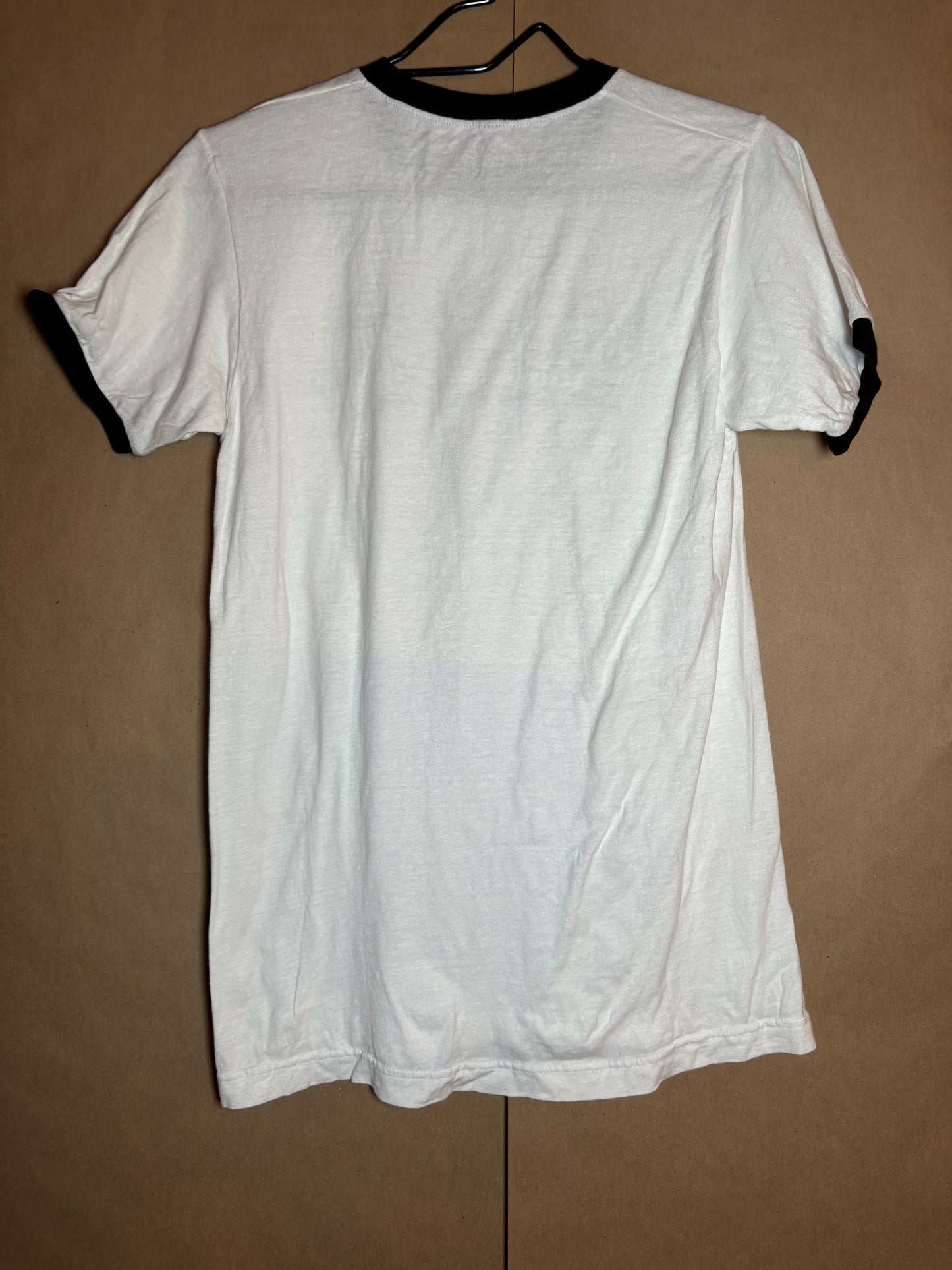 Vinyl Ranch size small Country Club tee LIKE NEW